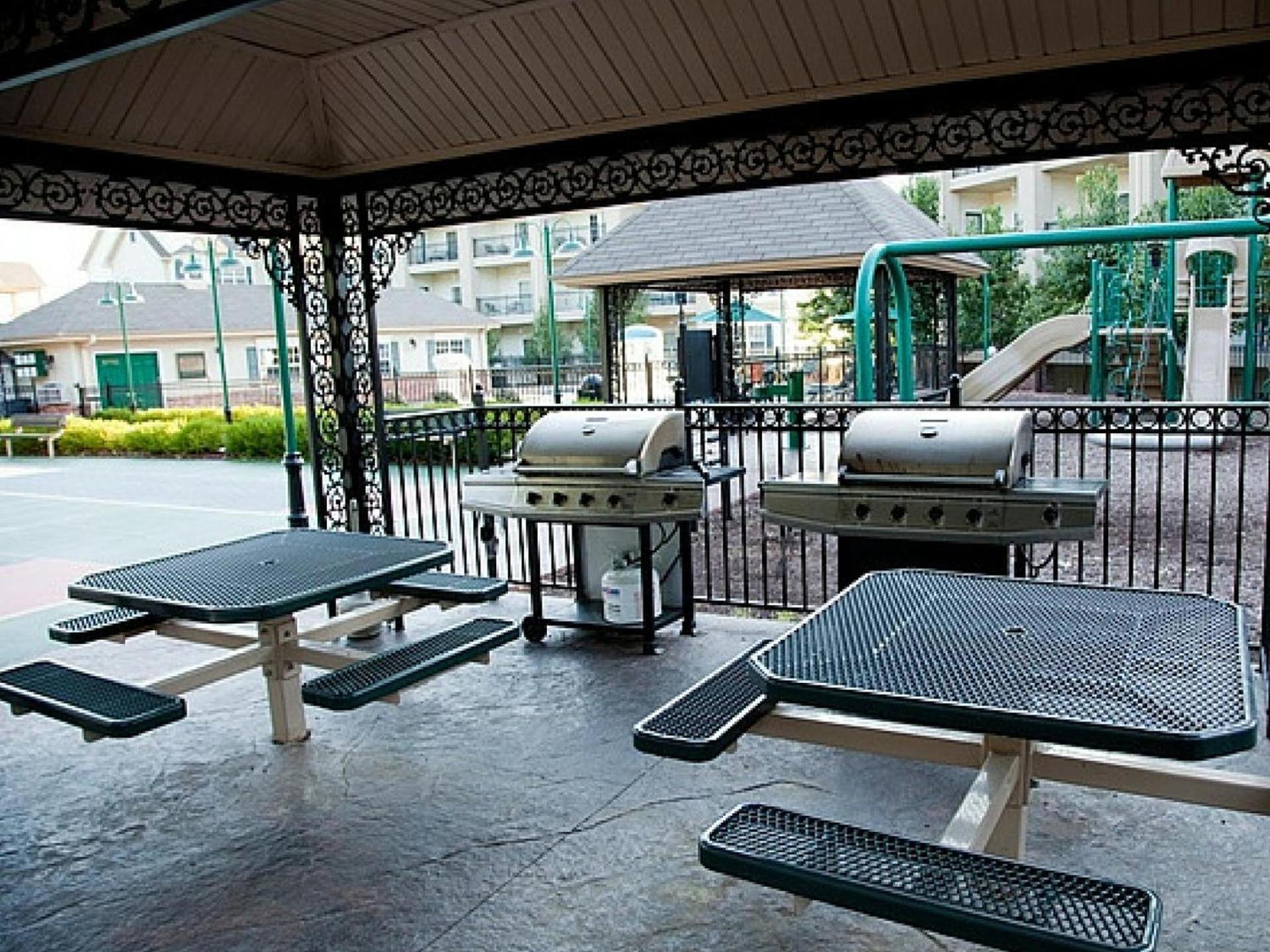 French Quarter Resort by CoolVacay photo 17