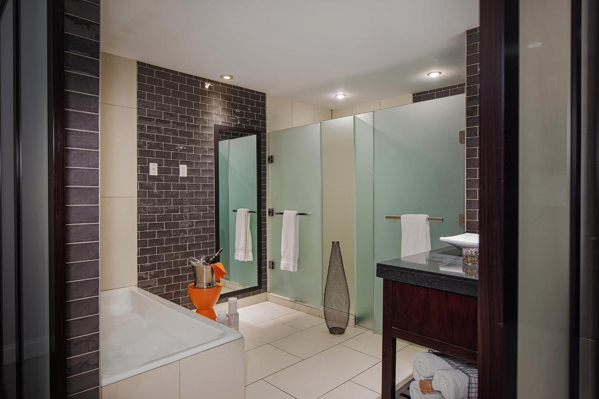 Ravel Hotel Trademark Collection by Wyndham photo 8
