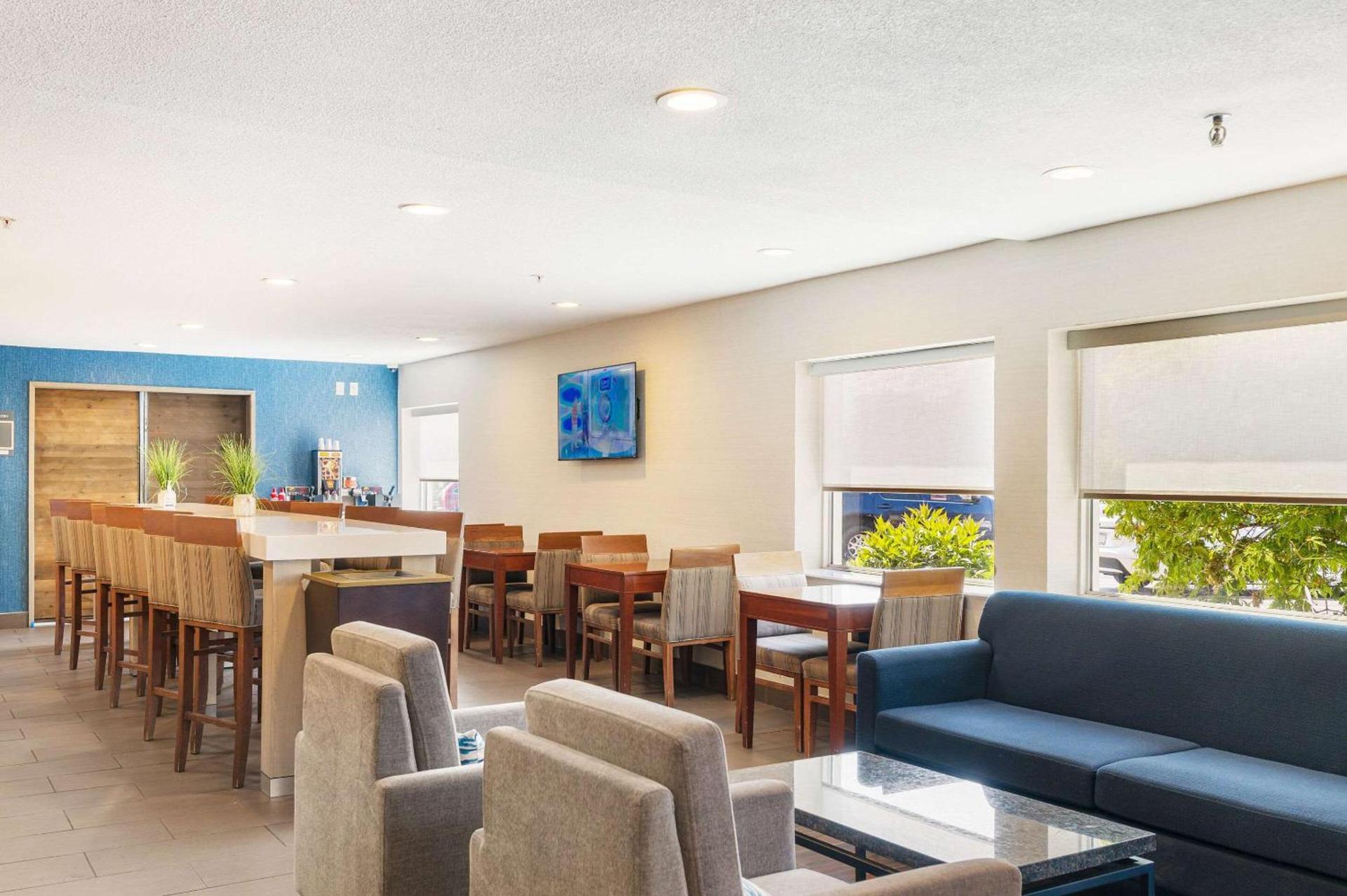 Comfort Inn Mayfield Heights Cleveland East photo 8