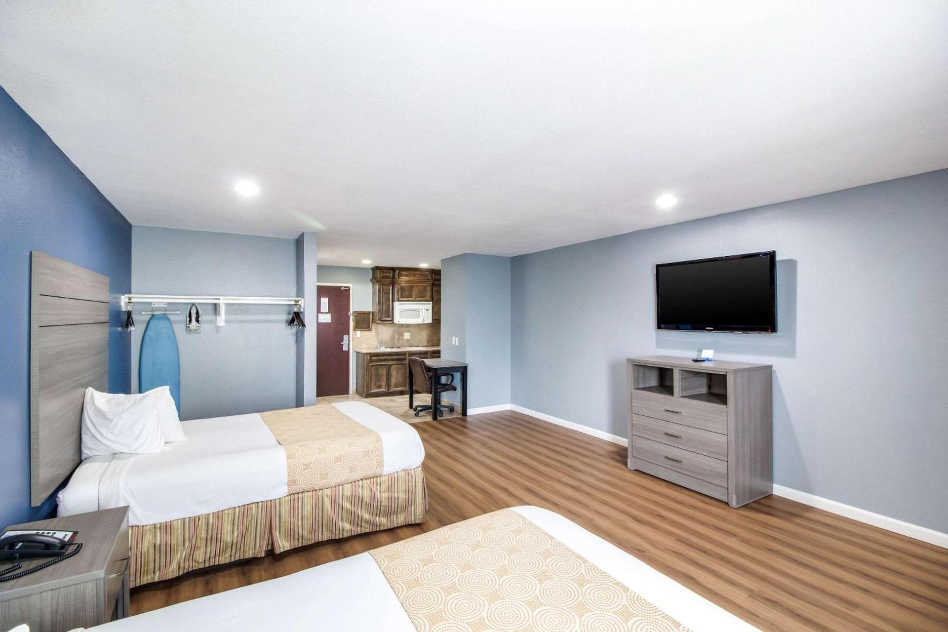 Rodeway Inn & Suites Port Arthur - Groves photo 27