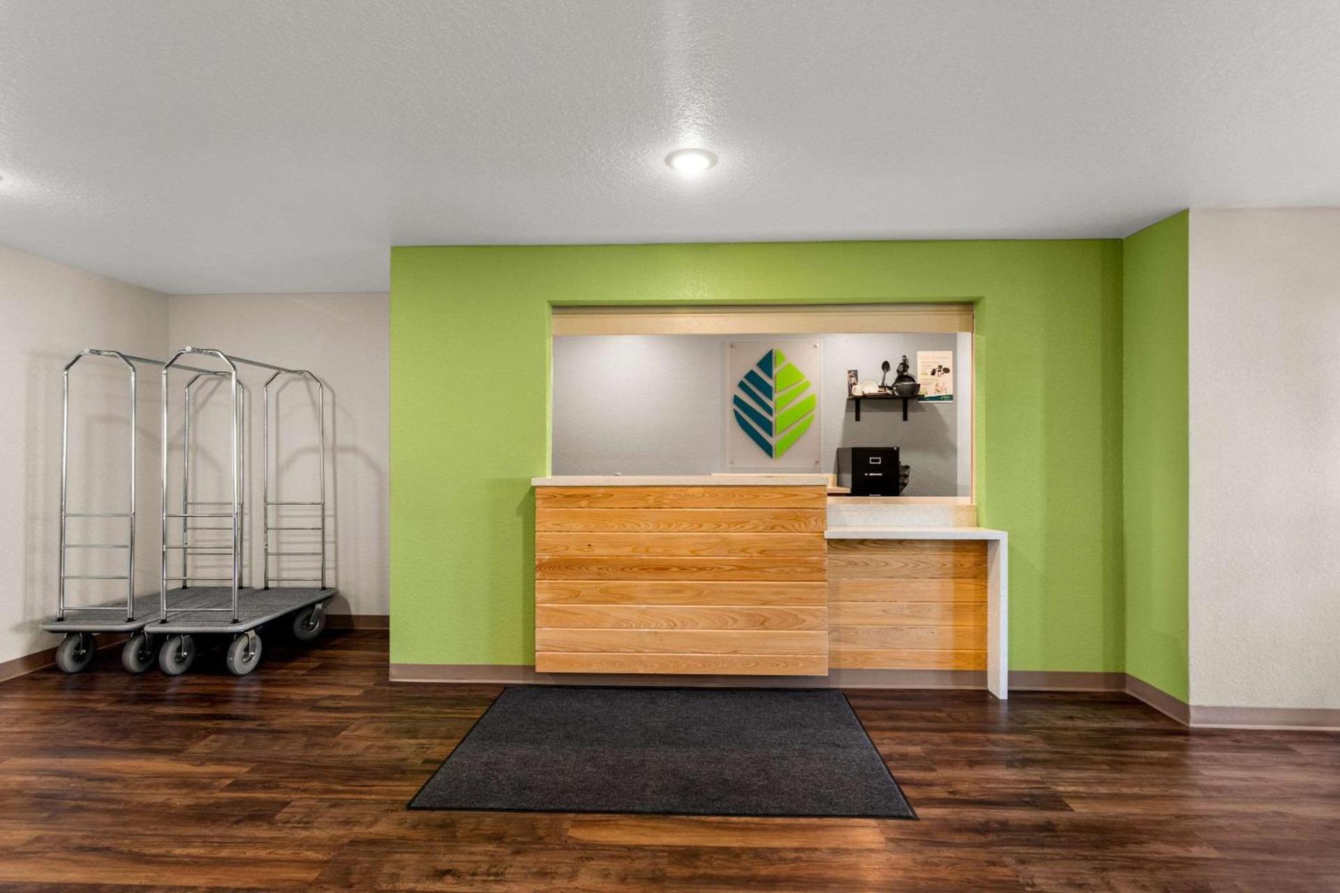 WoodSpring Suites Port St Lucie photo 5