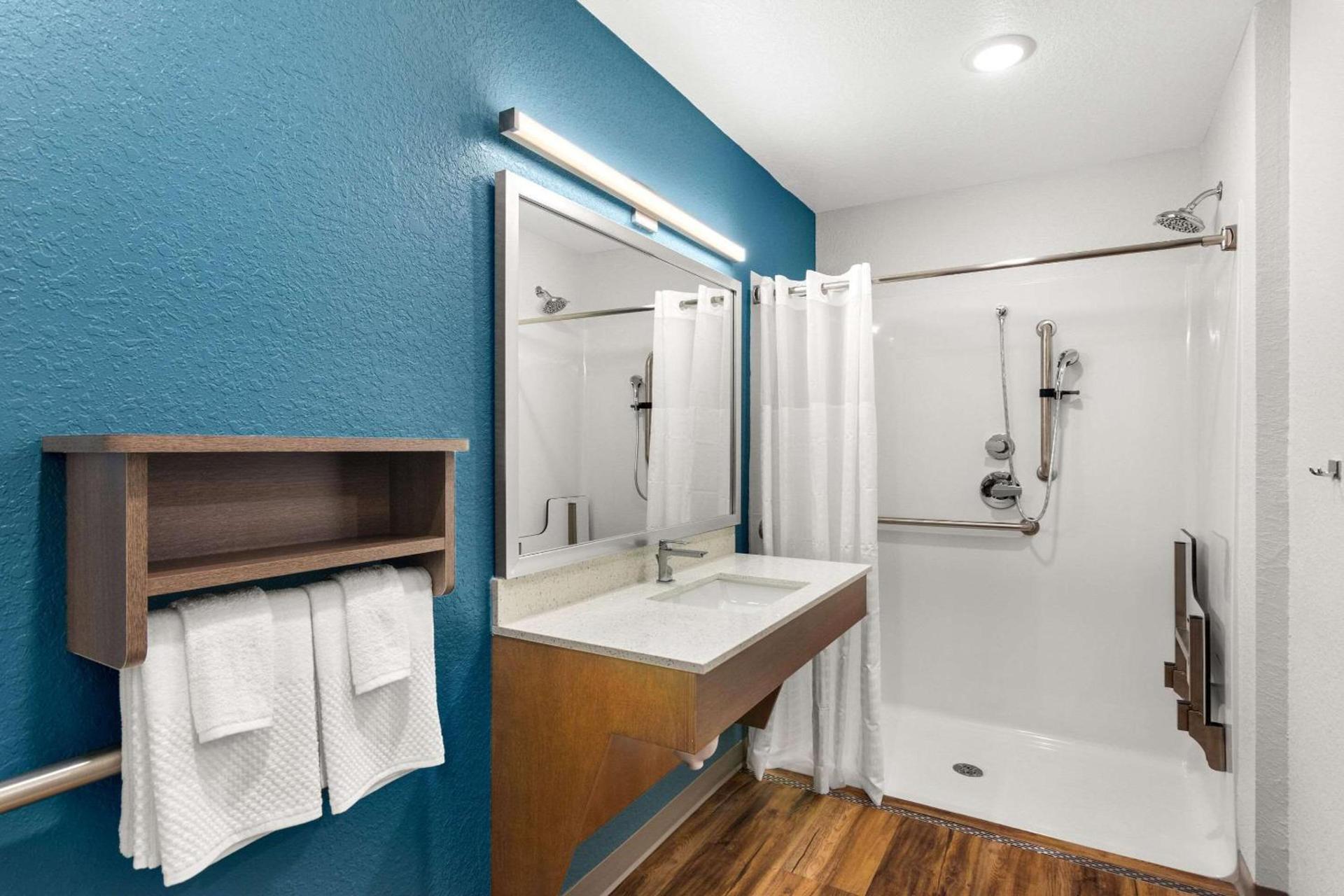 WoodSpring Suites Port St Lucie photo 6