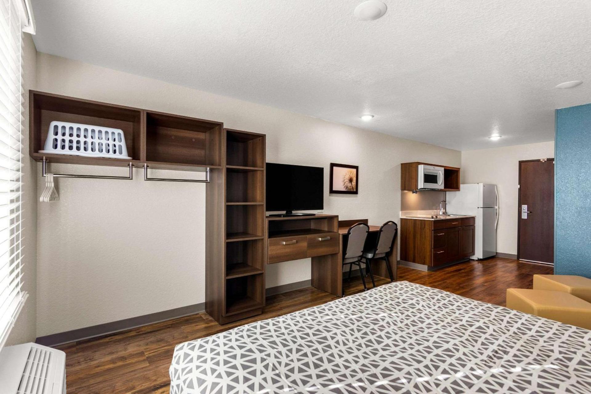 WoodSpring Suites Port St Lucie photo 15