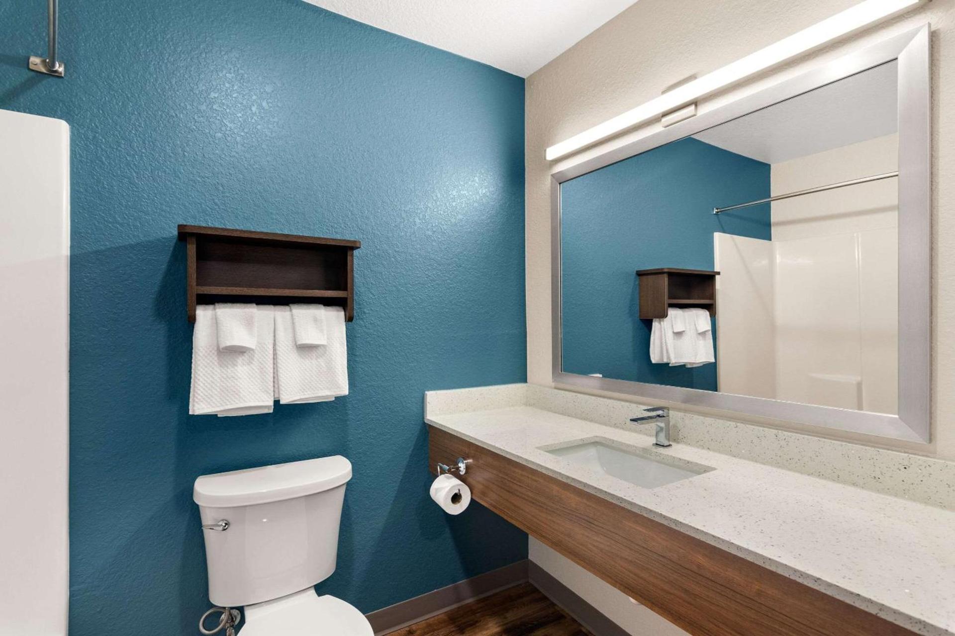WoodSpring Suites Port St Lucie photo 16