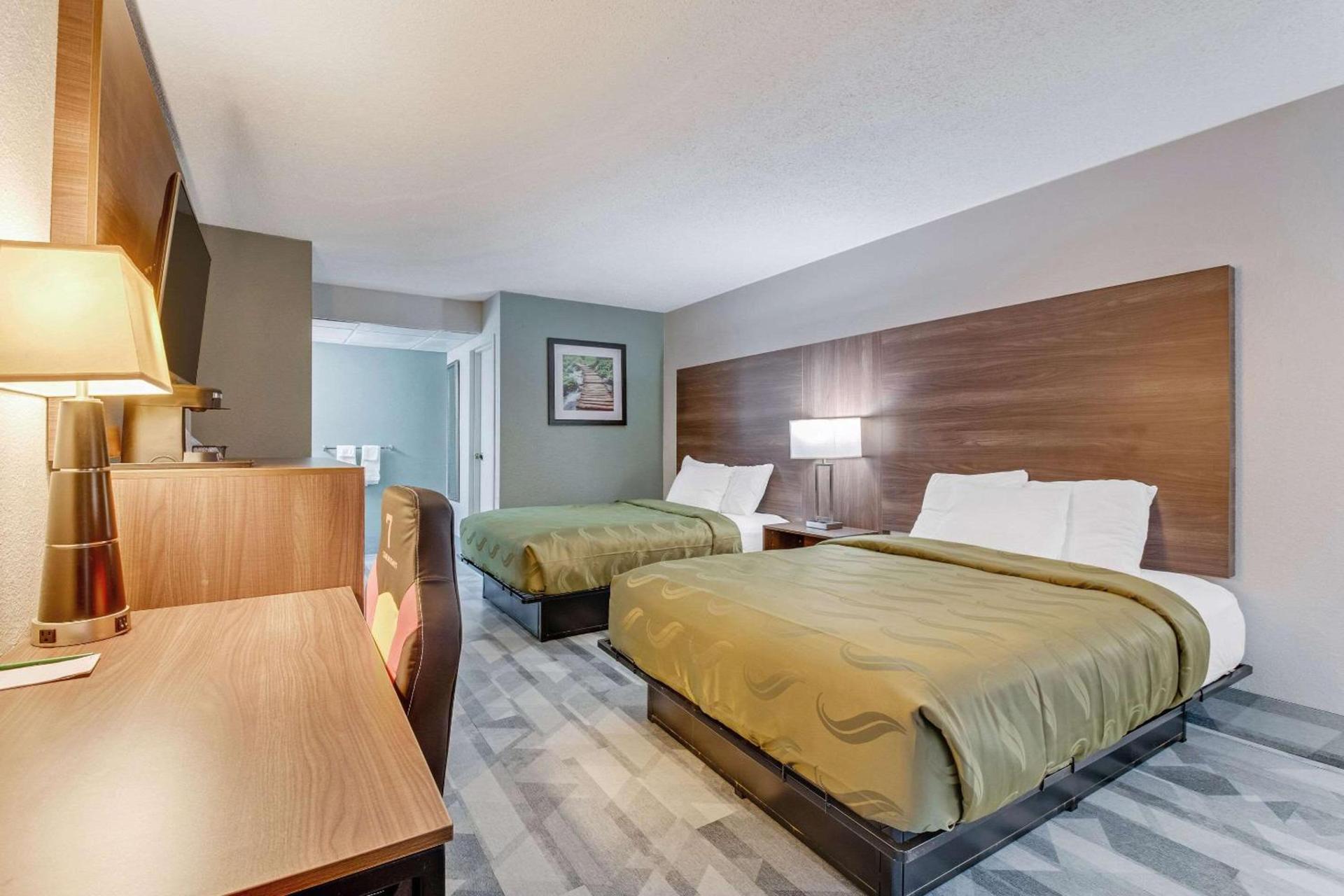 Quality Inn Dalton East photo 20