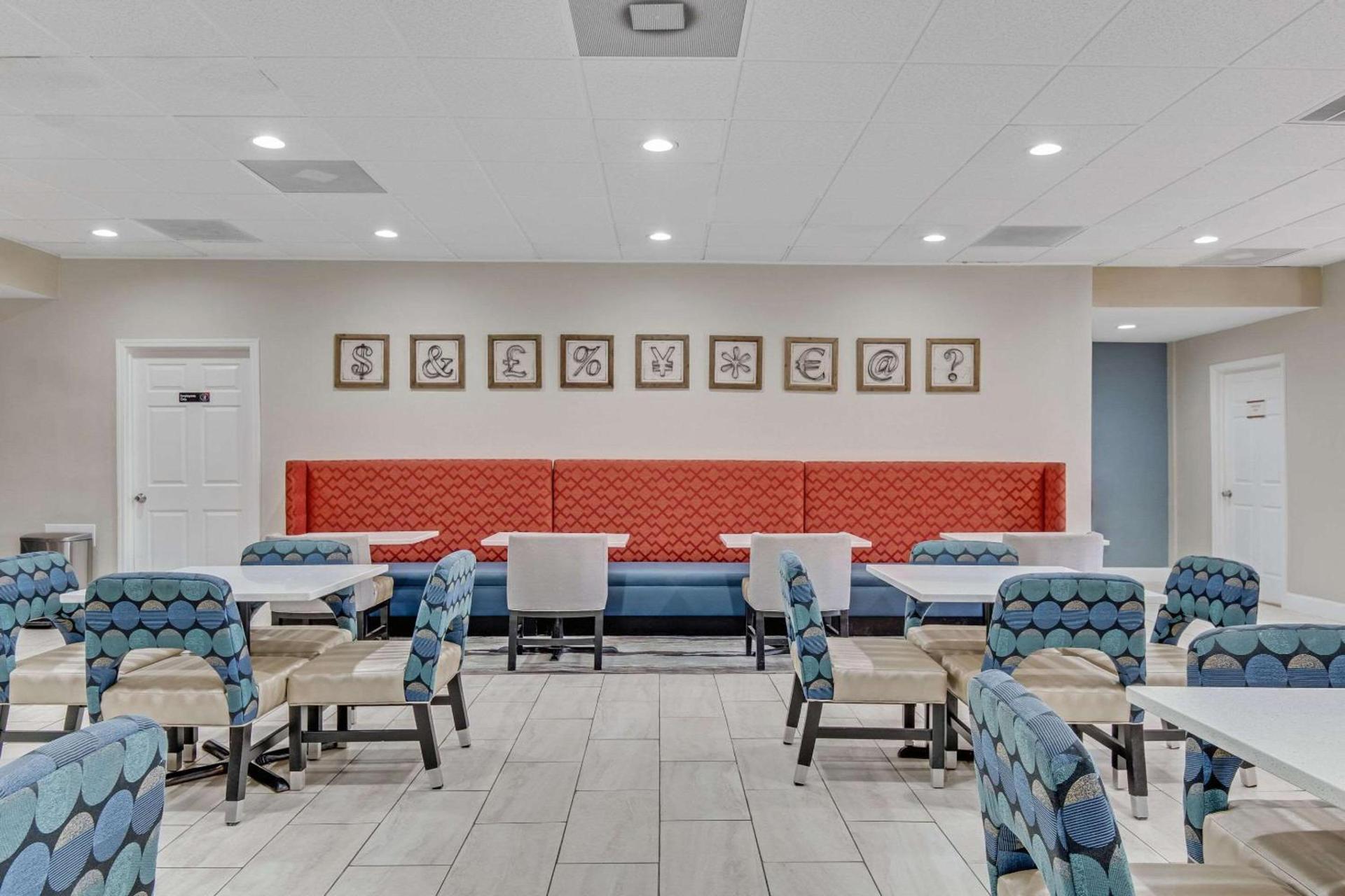 Quality Inn Dalton East photo 30