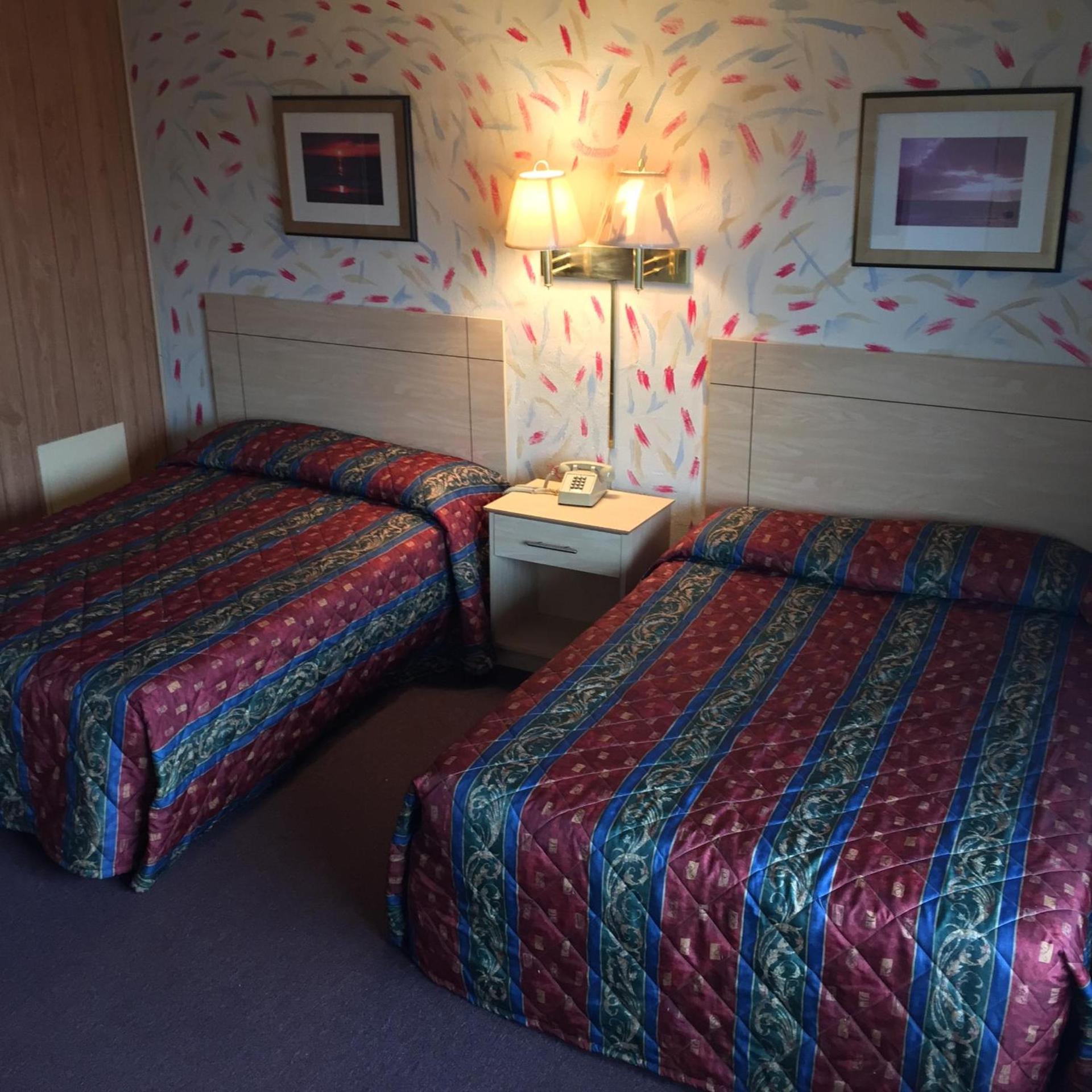 MacThrift Motor Inn photo 3