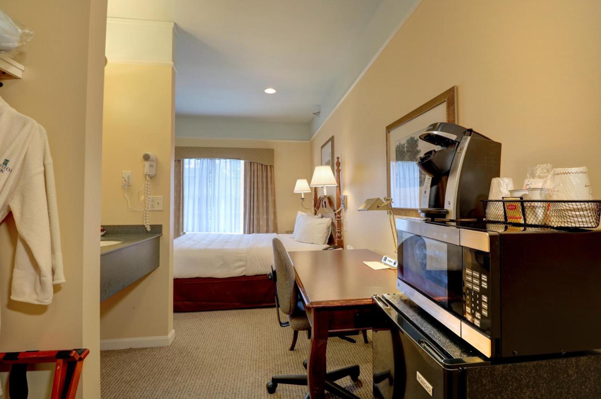 Senator Inn & Spa photo 24