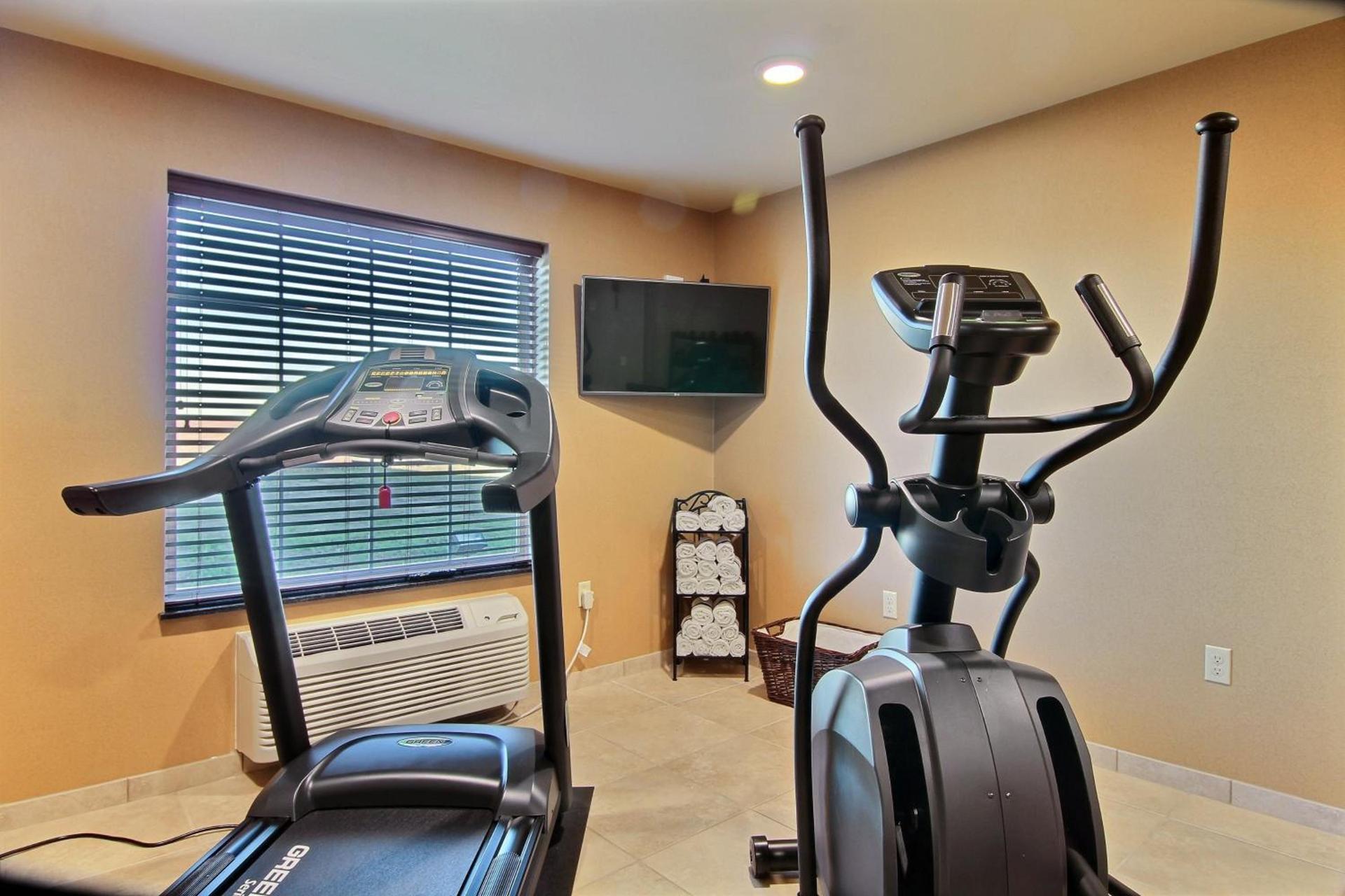 Cobblestone Hotel & Suites - Beulah photo 26
