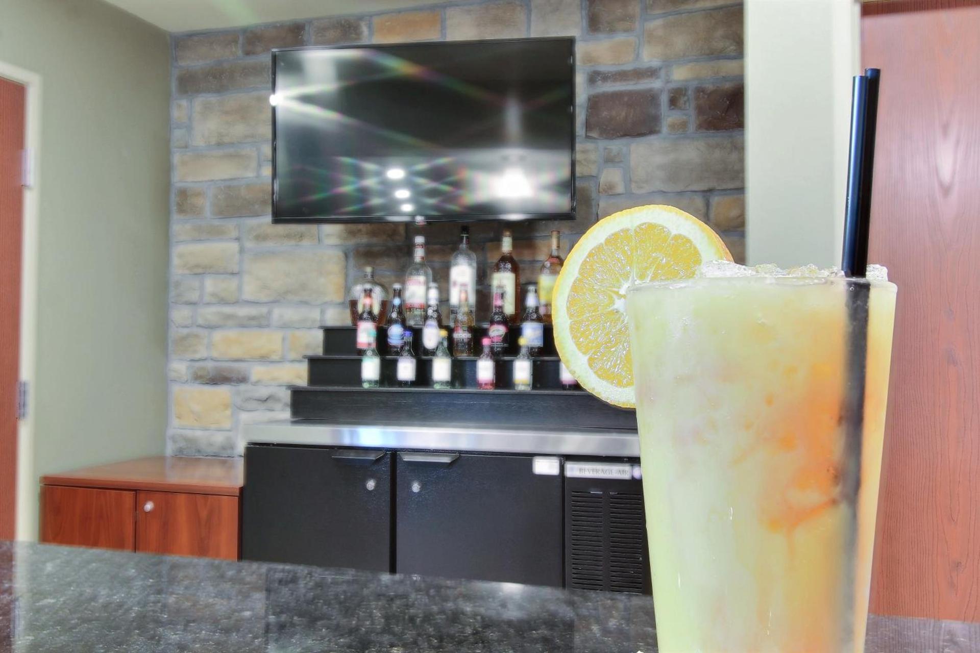 Cobblestone Hotel & Suites - Beulah photo 21