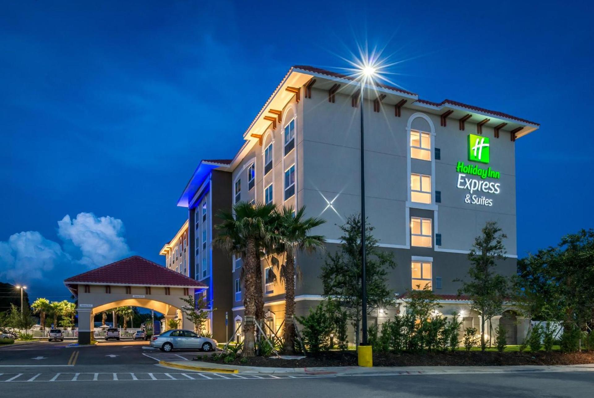 Holiday Inn Express & Suites - St. Petersburg - Madeira Beach by IHG photo 72