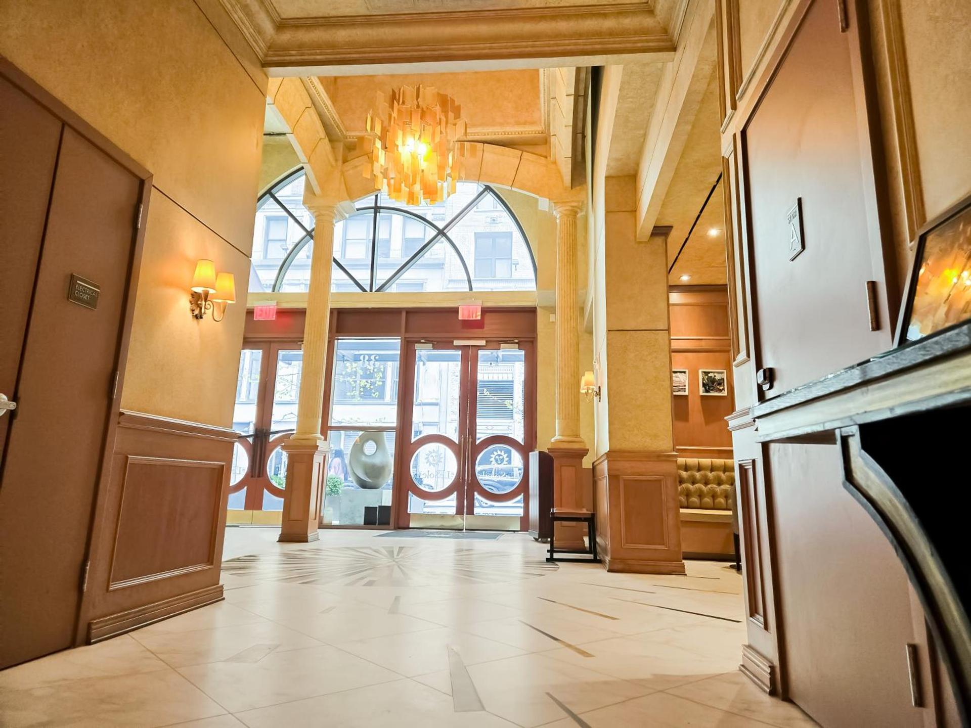 Executive Hotel Le Soleil New York photo 7