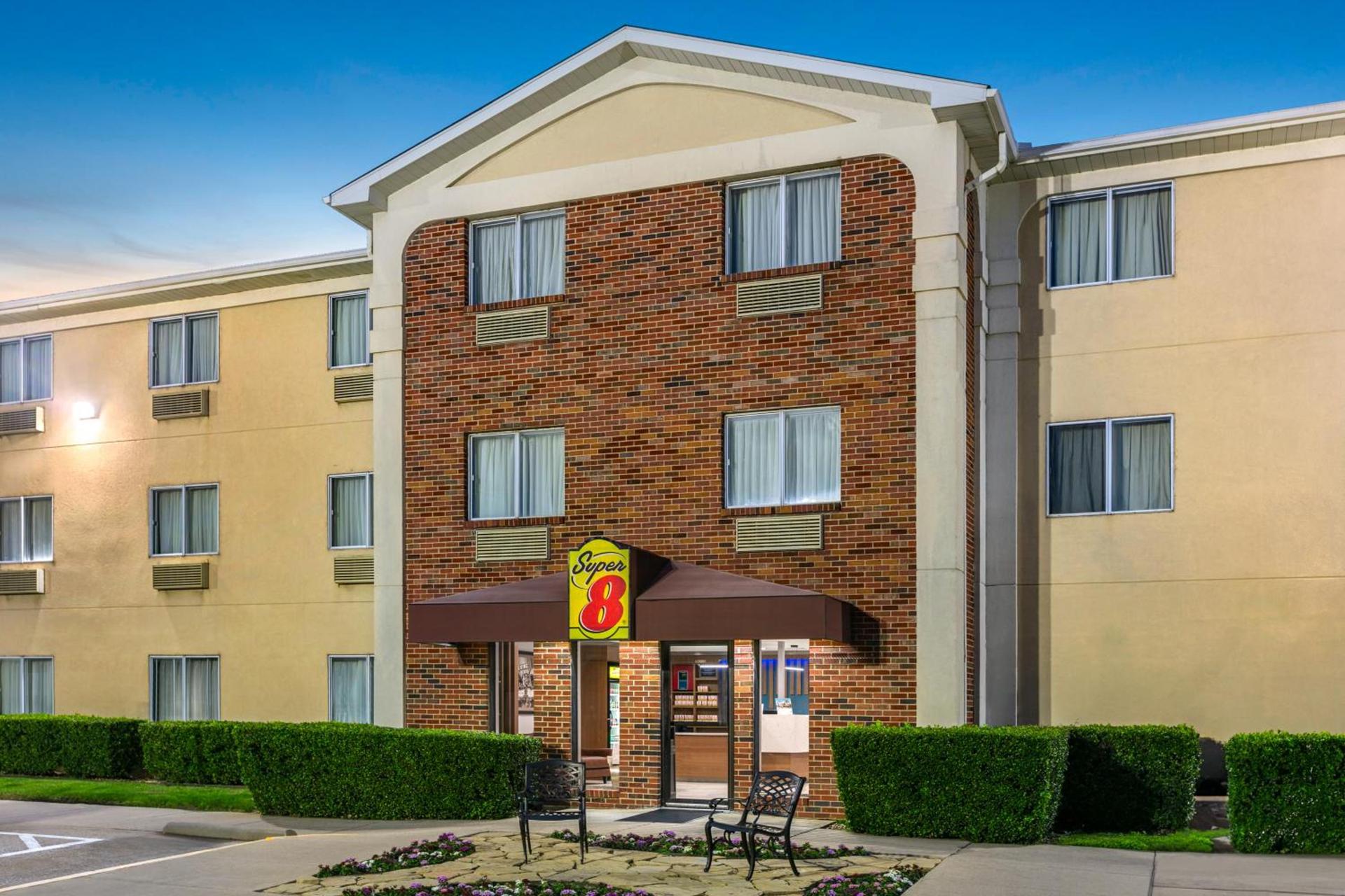 Super 8 by Wyndham Grapevine/DFW Airport Northwest photo 27