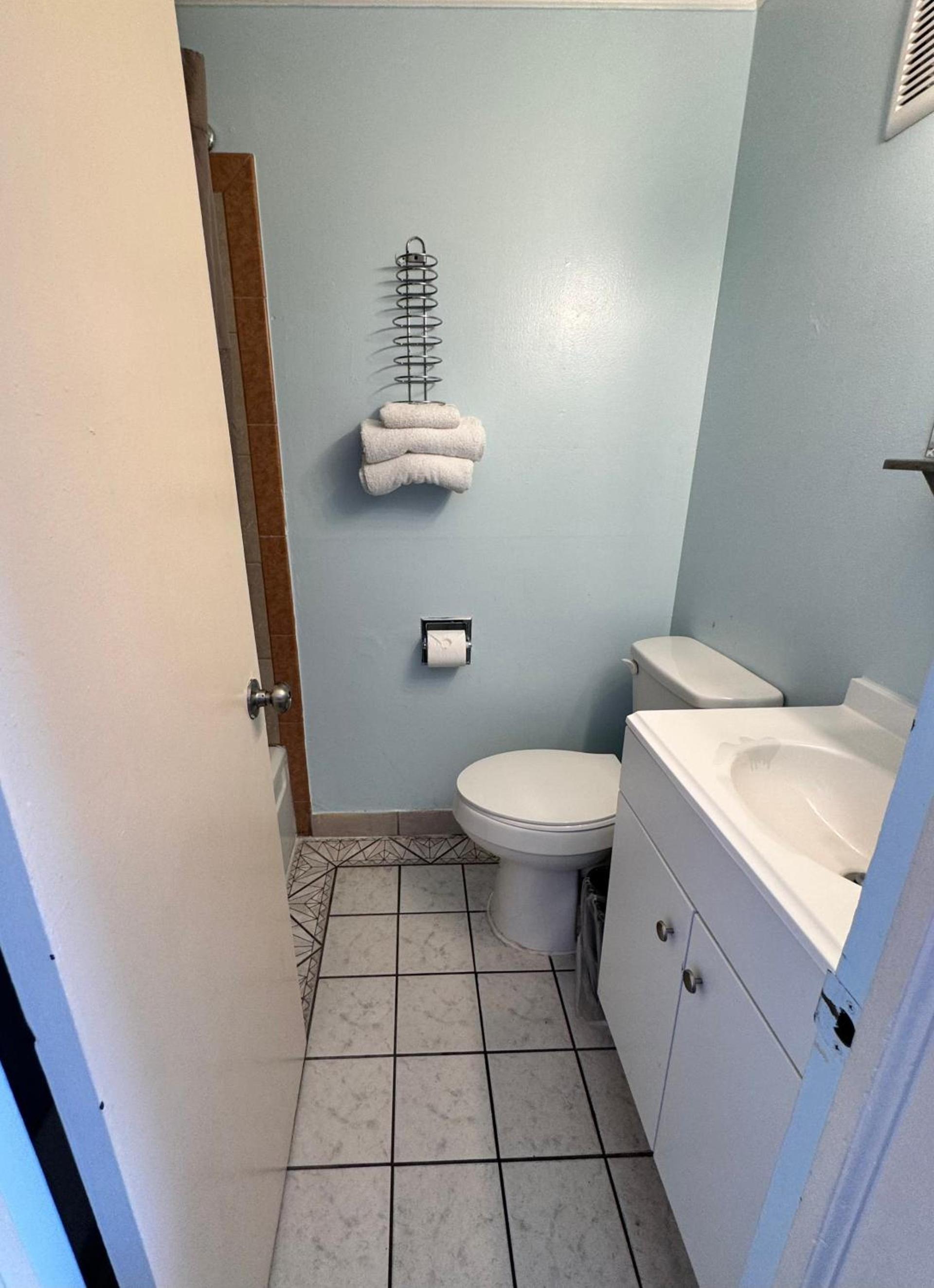 Relax Inn At Ashland photo 8