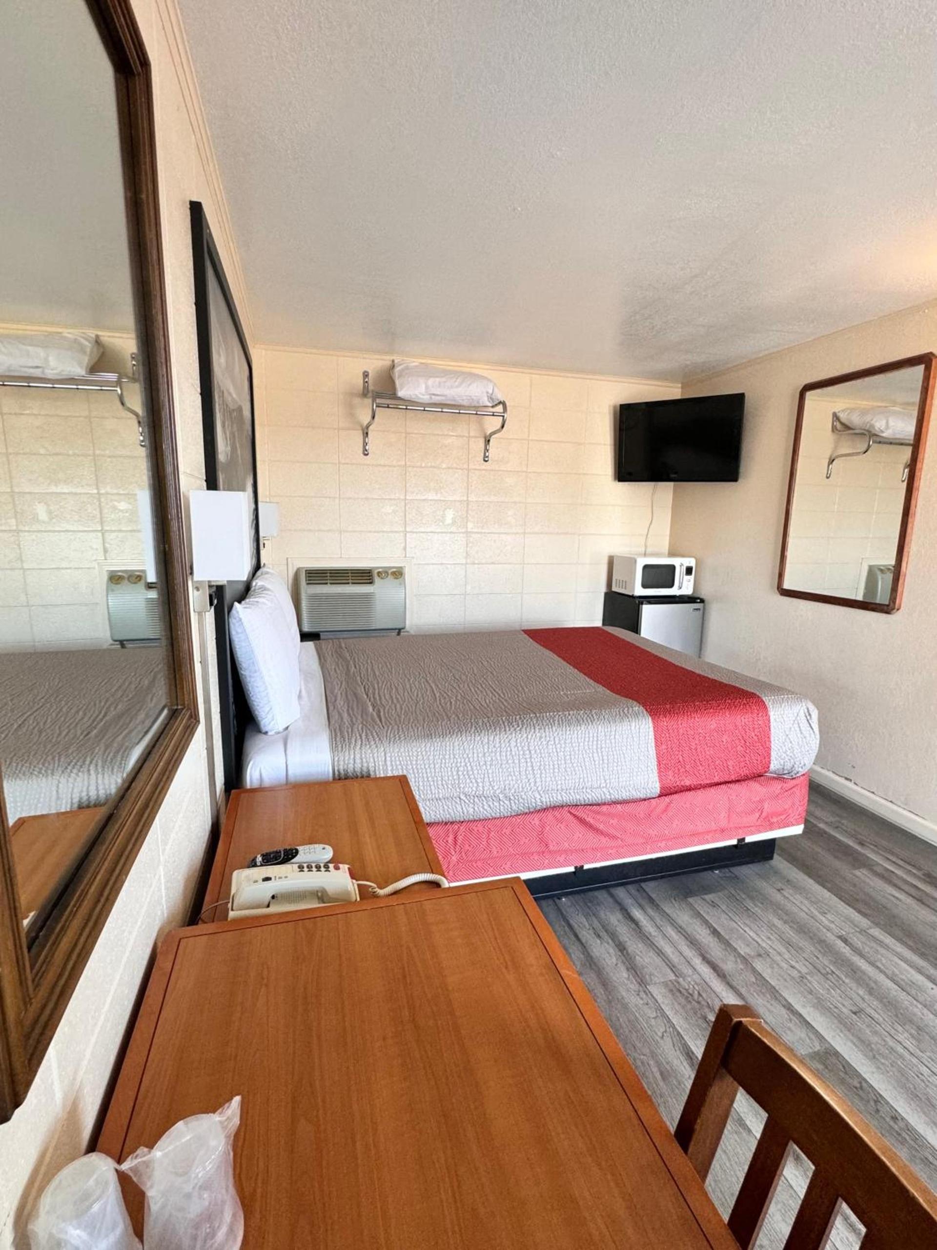 Relax Inn At Ashland photo 13