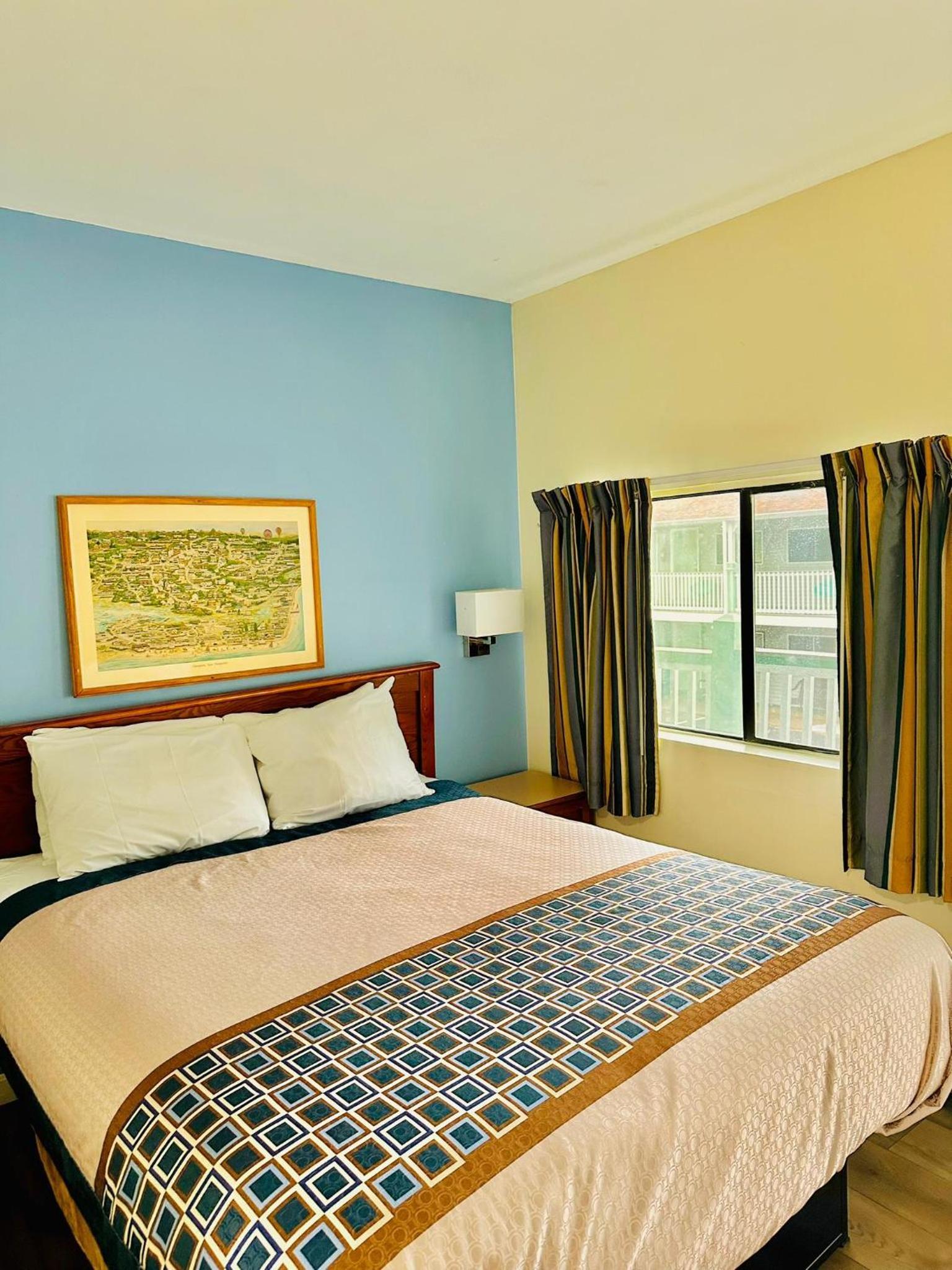 Hampton Motor Inn photo 6