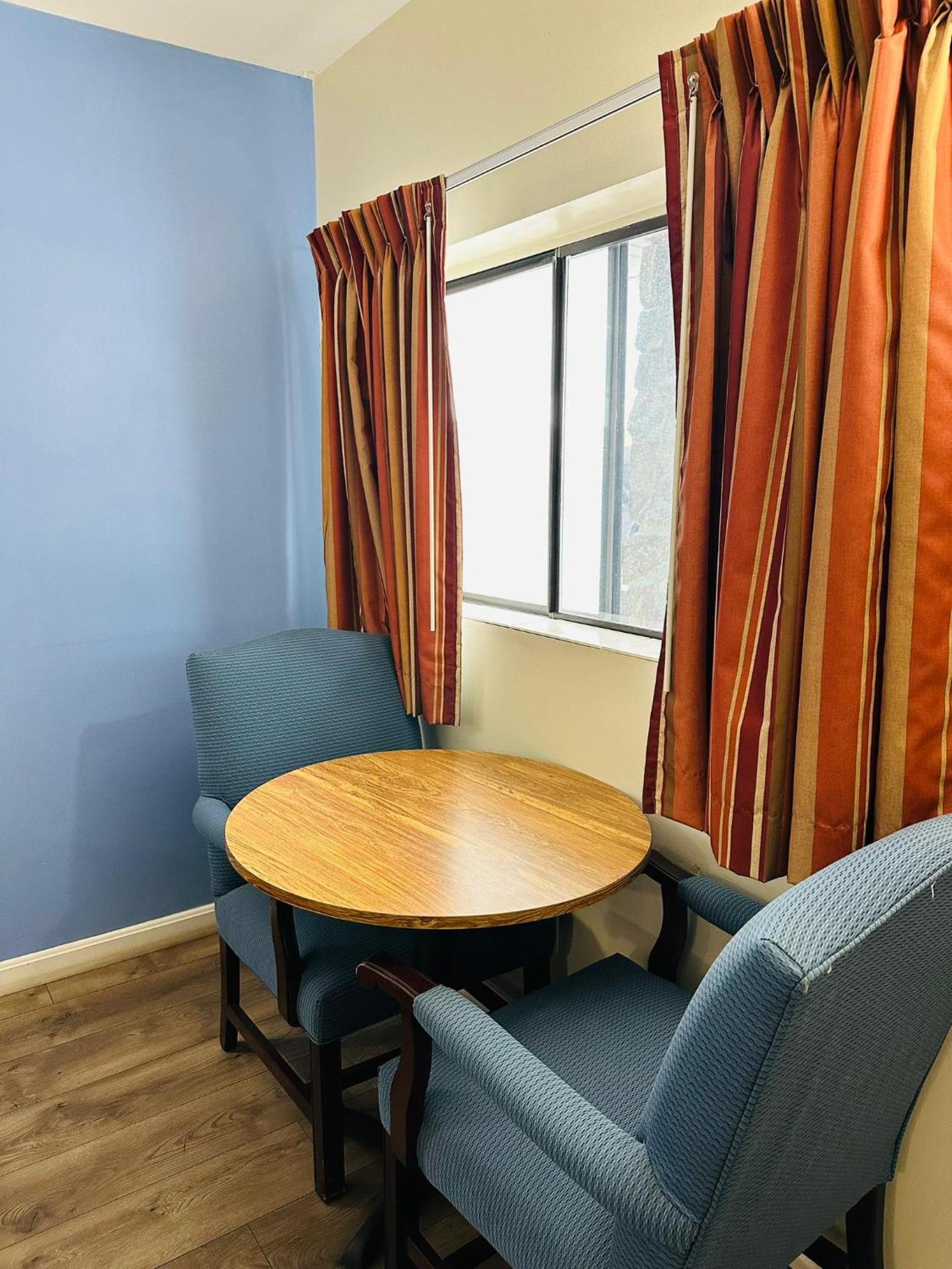 Hampton Motor Inn photo 12