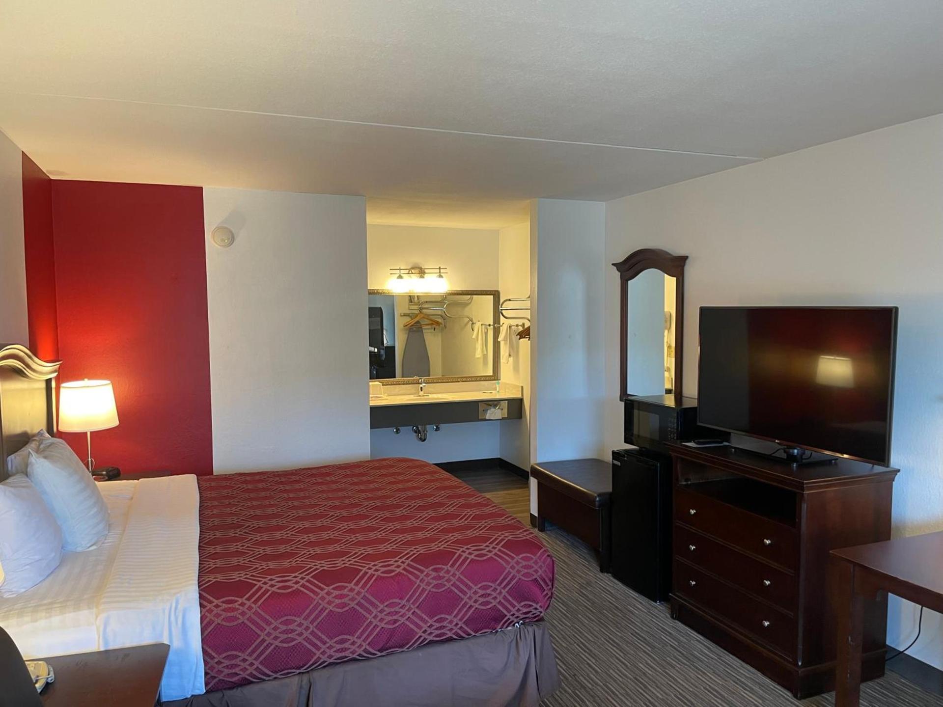 Ramada by Wyndham Branson Theatre District photo 29