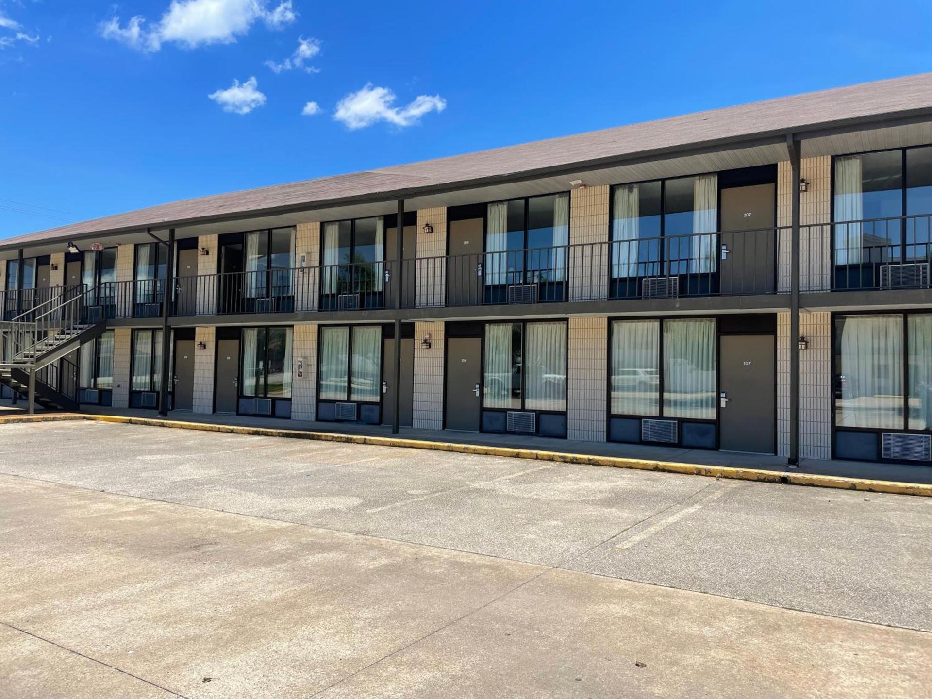 Ramada by Wyndham Branson Theatre District photo 47