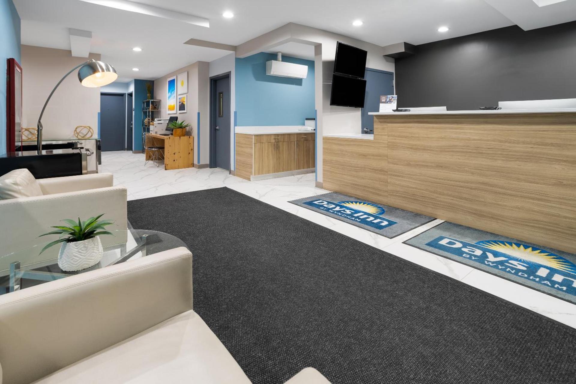 Days Inn by Wyndham Staten Island photo 39