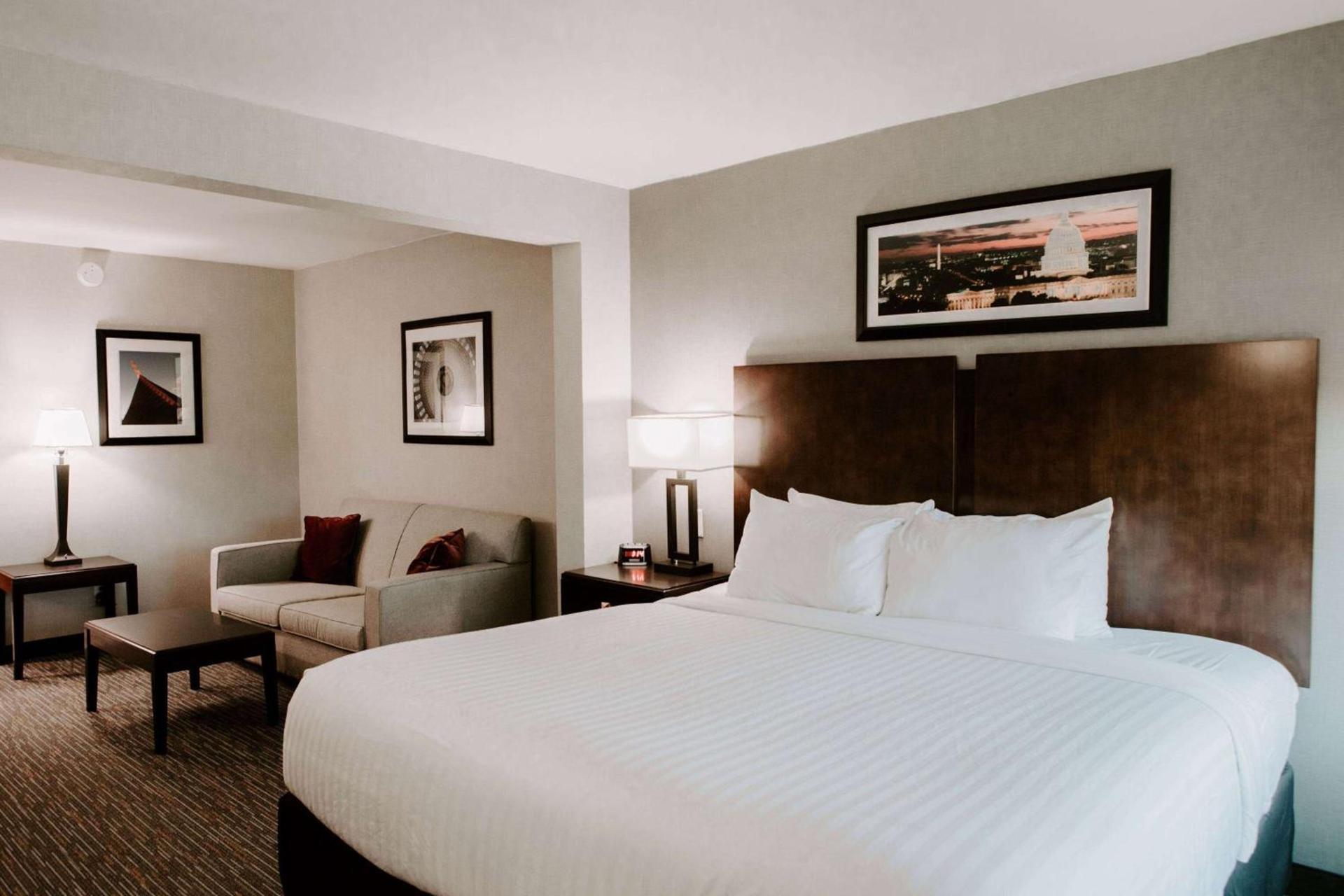 Wingate by Wyndham - Dulles International photo 7