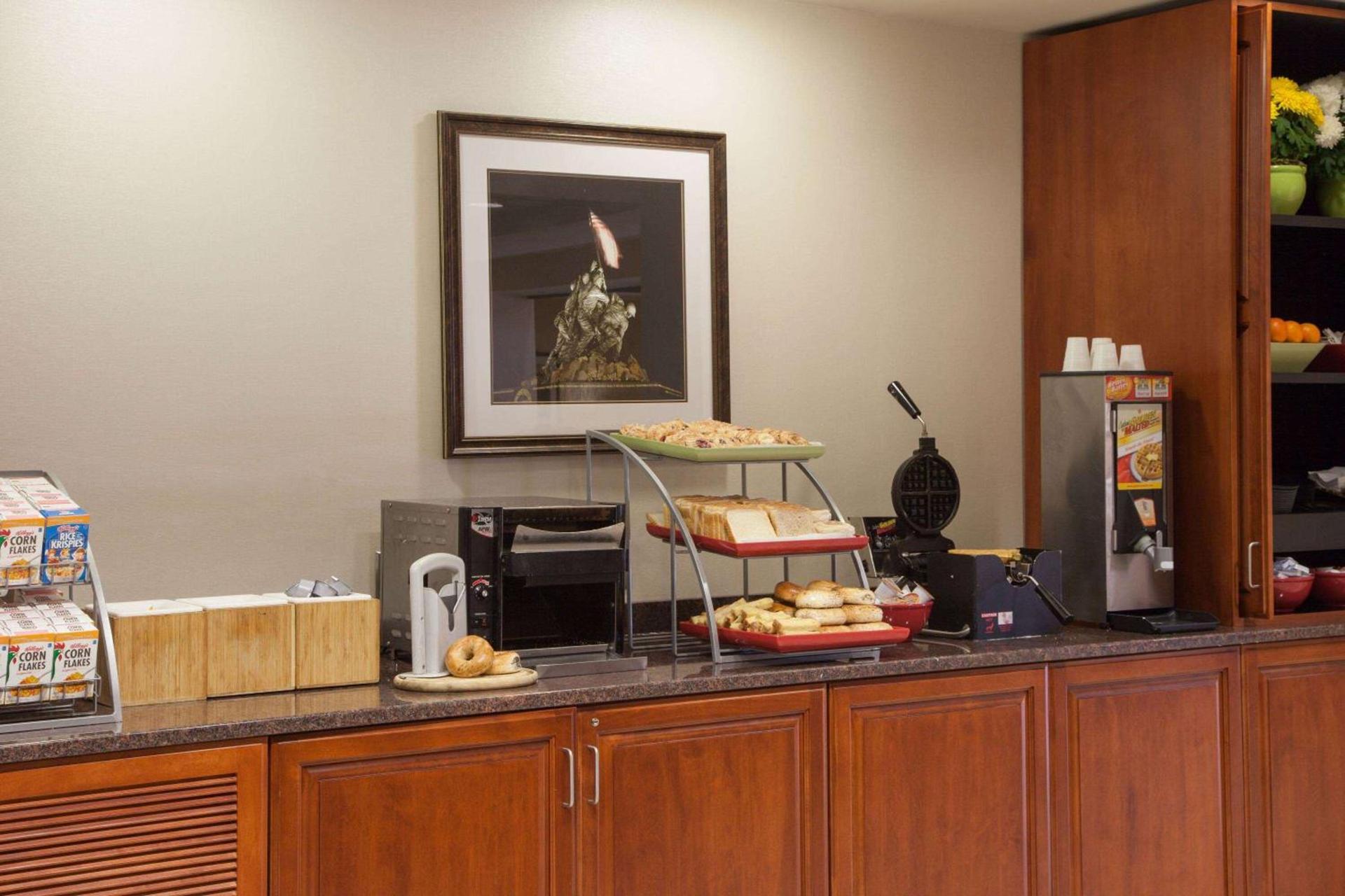 Wingate by Wyndham - Dulles International photo 12