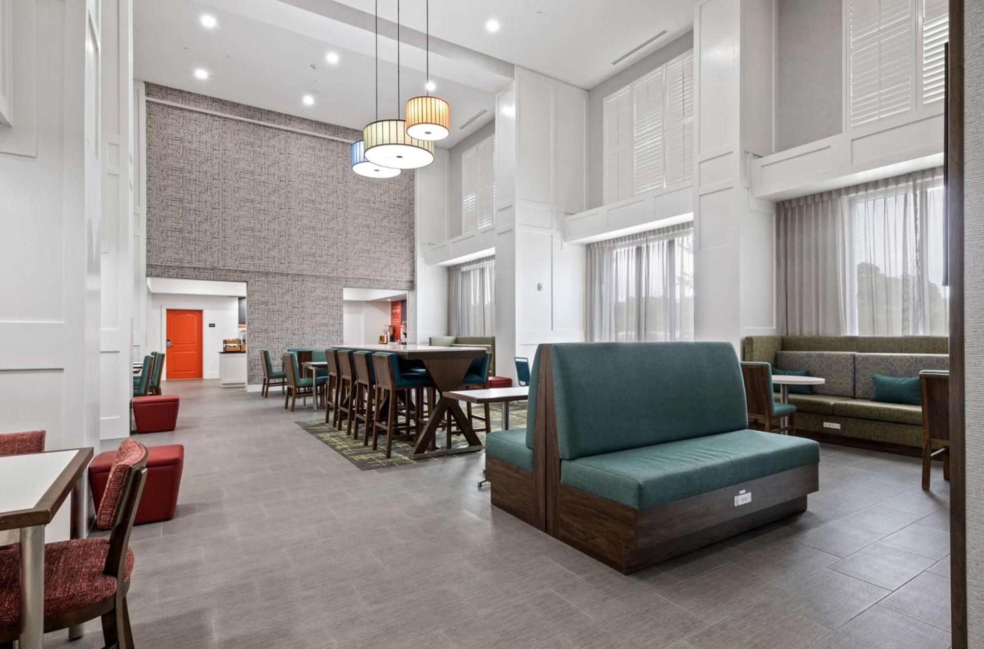 Hampton Inn & Suites Mount Pleasant photo 24