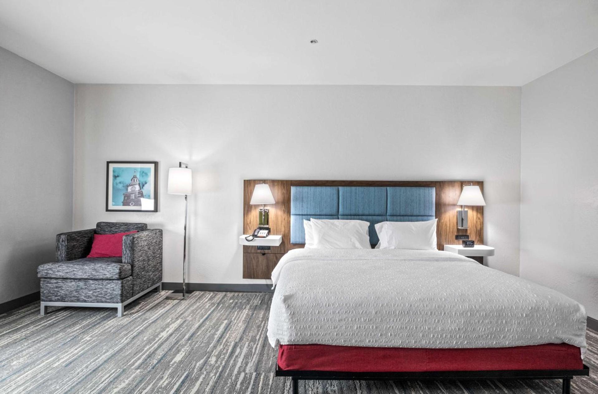 Hampton Inn & Suites Mount Pleasant photo 20
