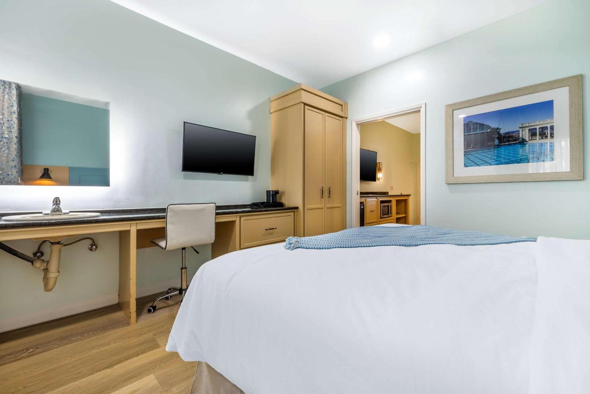 Quality Suites Downtown San Luis Obispo photo 23
