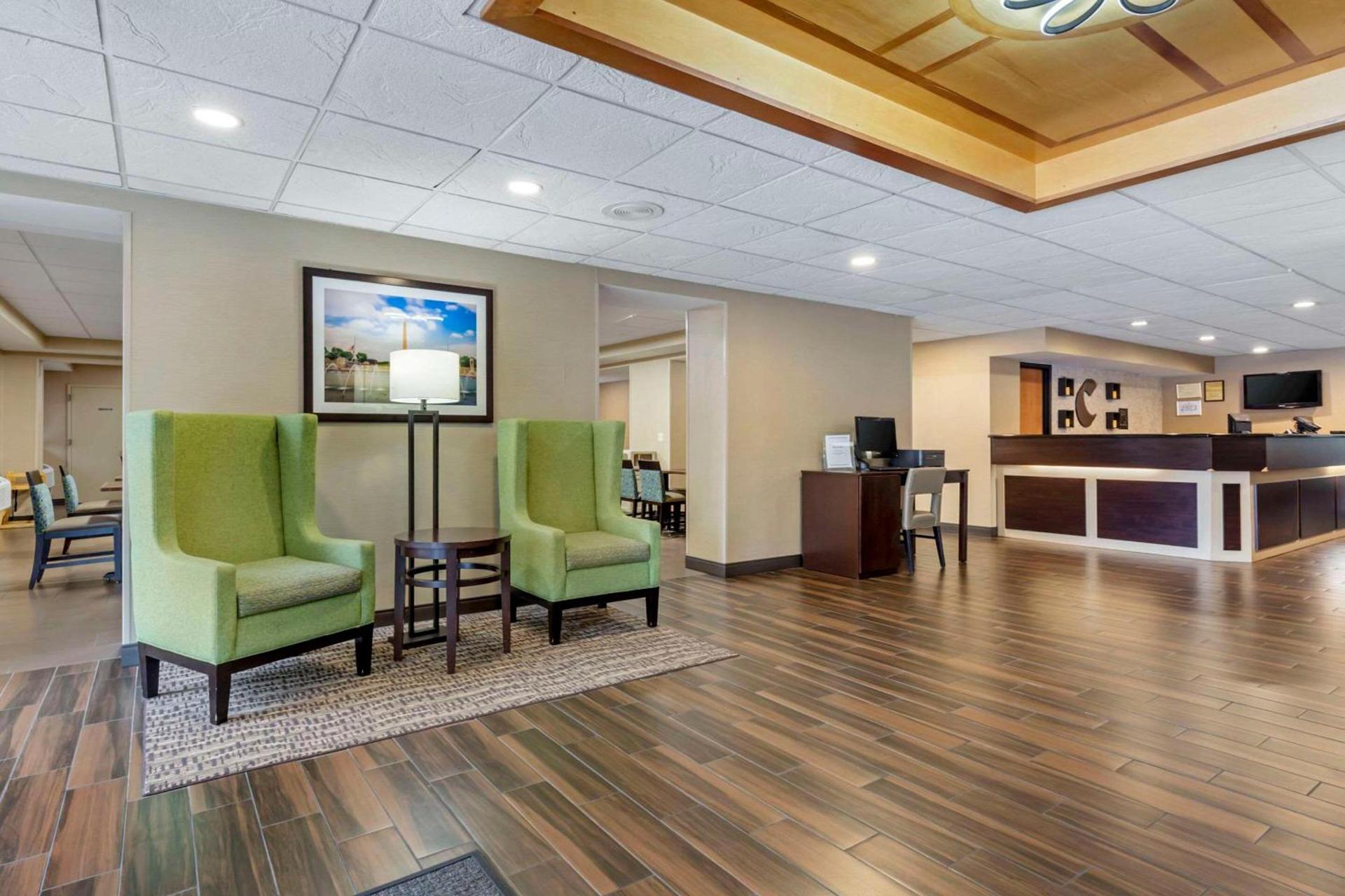 Comfort Inn Herndon-Reston photo 5
