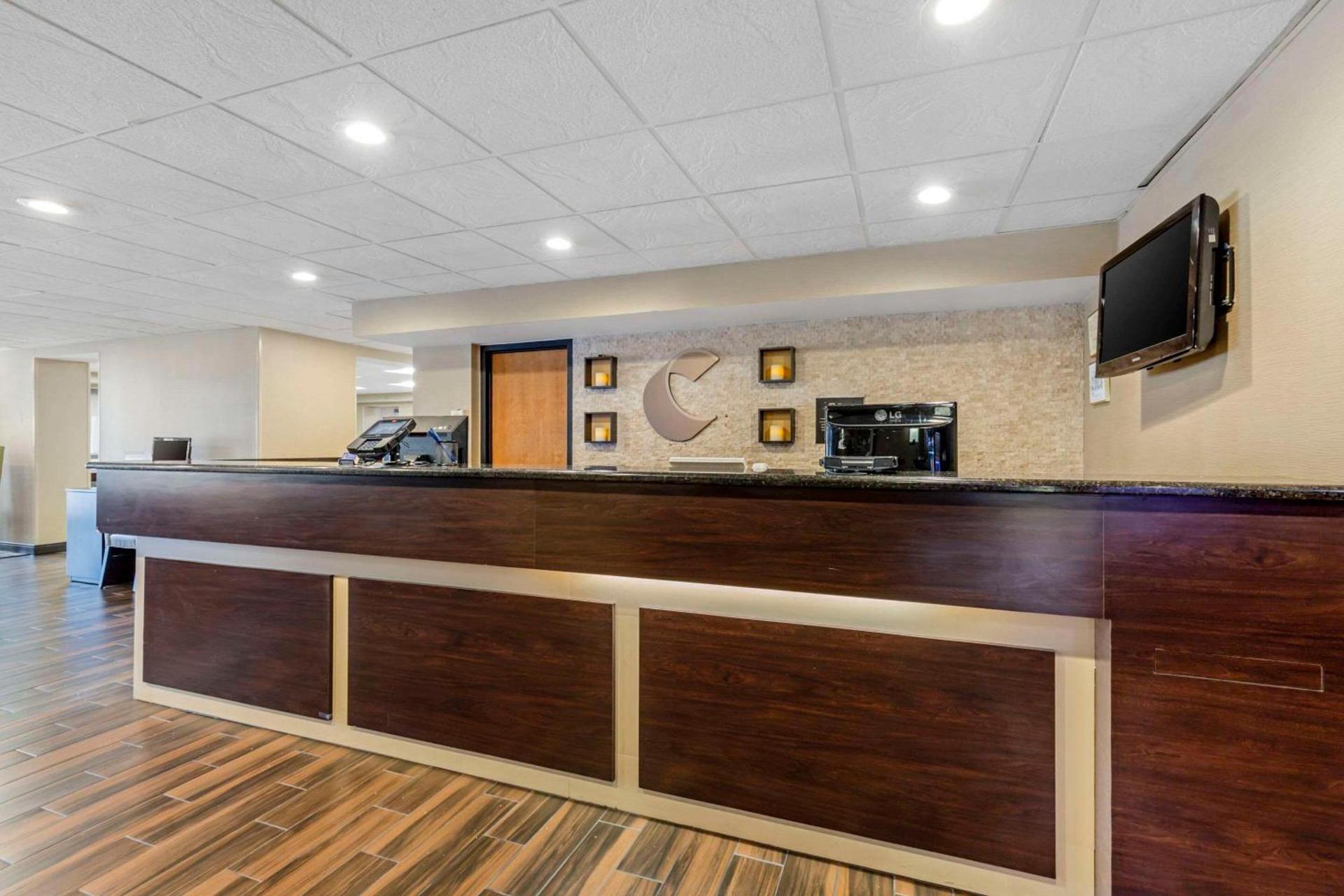 Comfort Inn Herndon-Reston photo 6