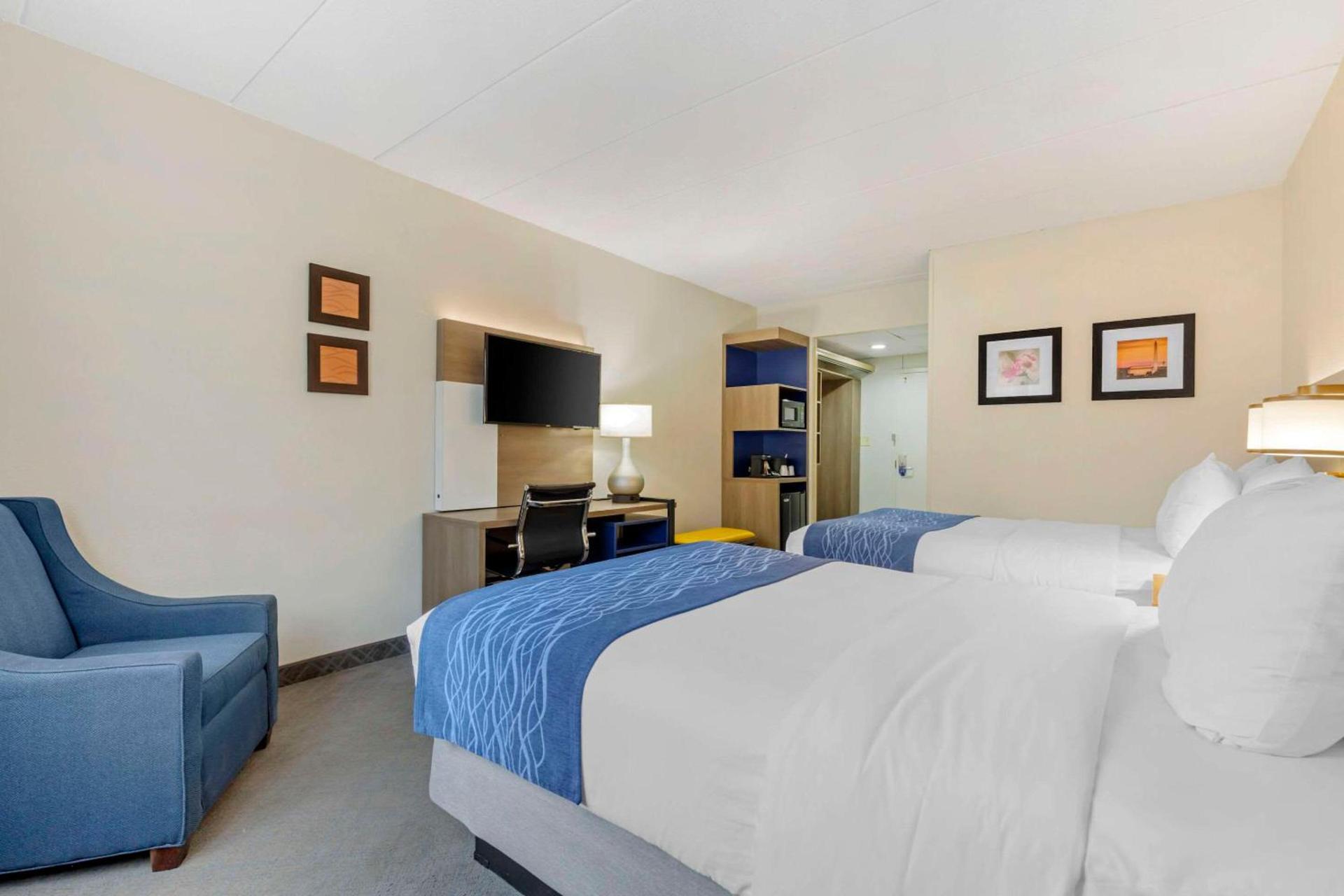 Comfort Inn Herndon-Reston photo 8
