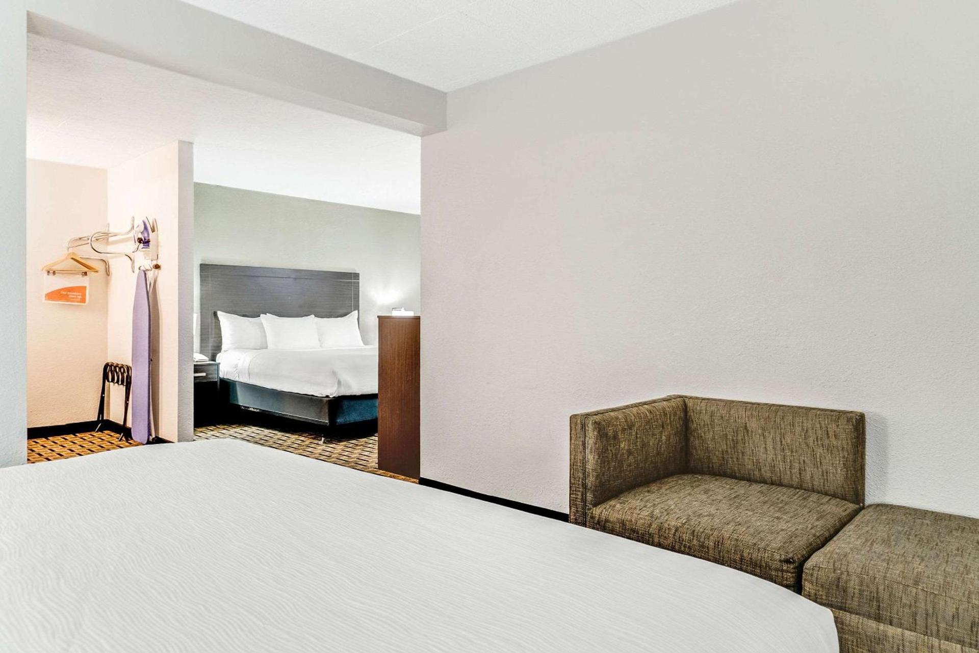 Quality Inn Detroit Downtown photo 29