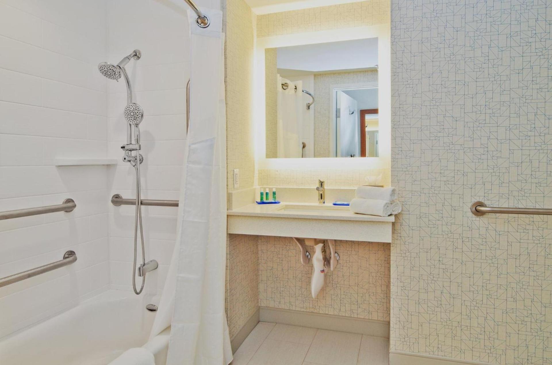 Holiday Inn Express & Suites - Phoenix North - Scottsdale by IHG photo 18