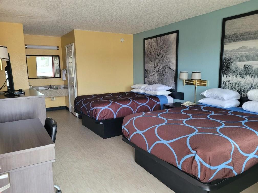 Super 8 by Wyndham Arkadelphia Caddo Valley Area photo 37