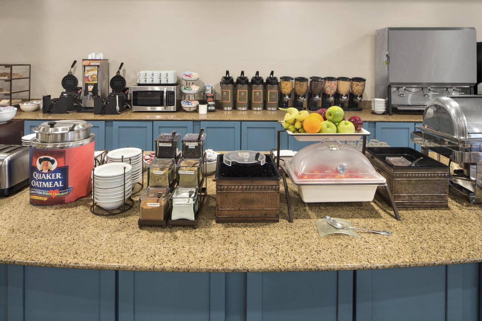 Country Inn & Suites by Radisson, Baltimore North, MD photo 25