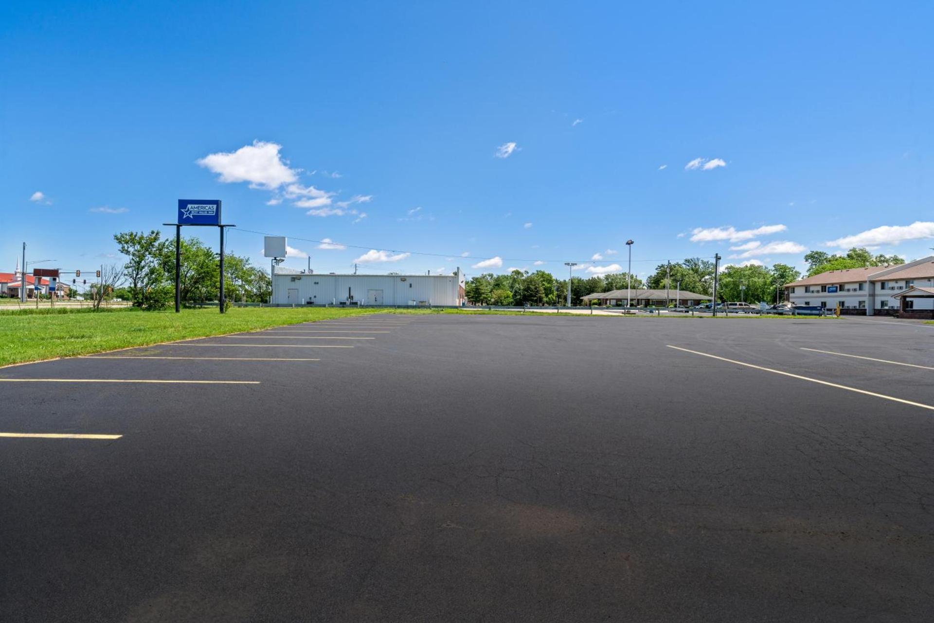 Americas Best Value Inn Decatur photo 26