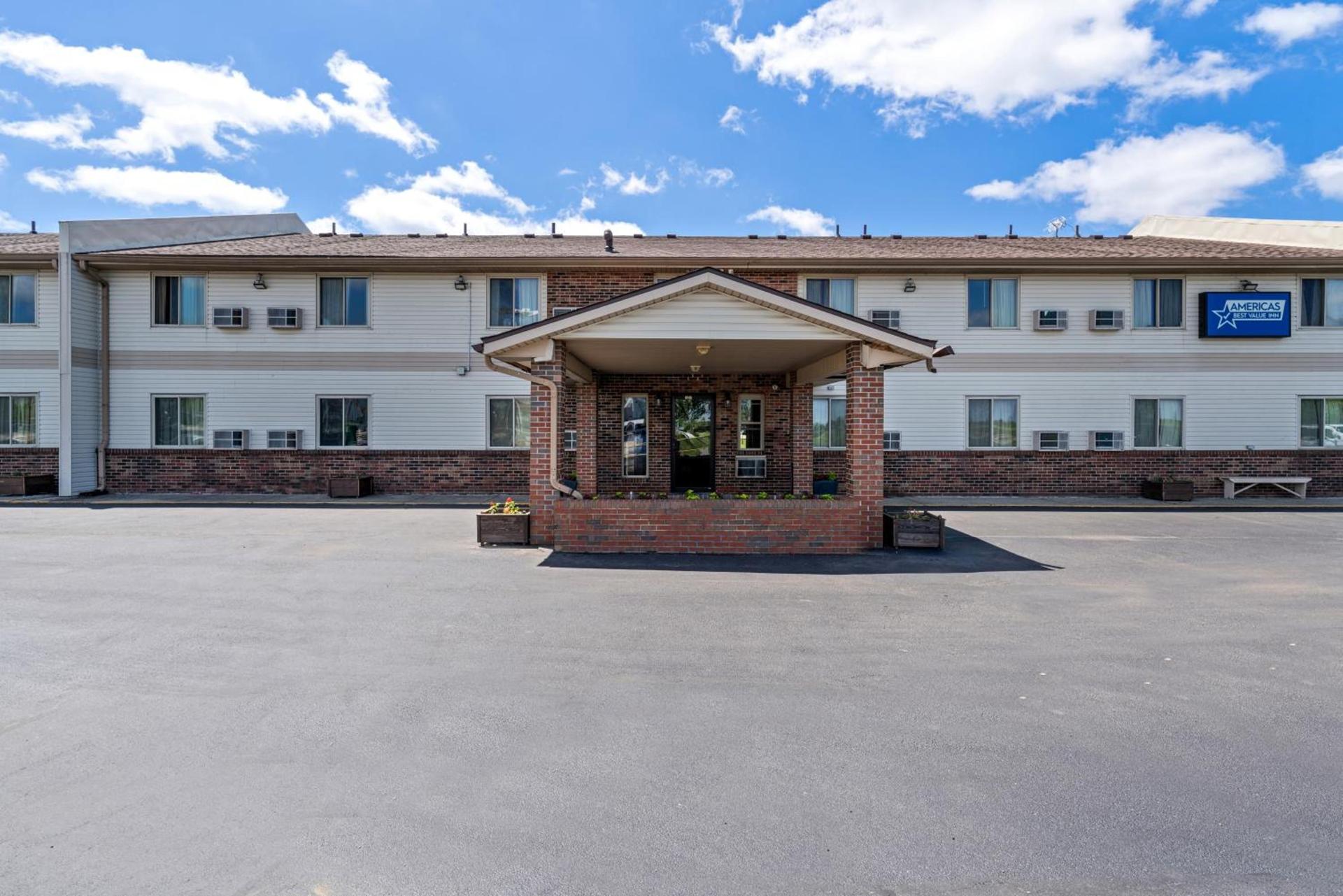 Americas Best Value Inn Decatur photo 30