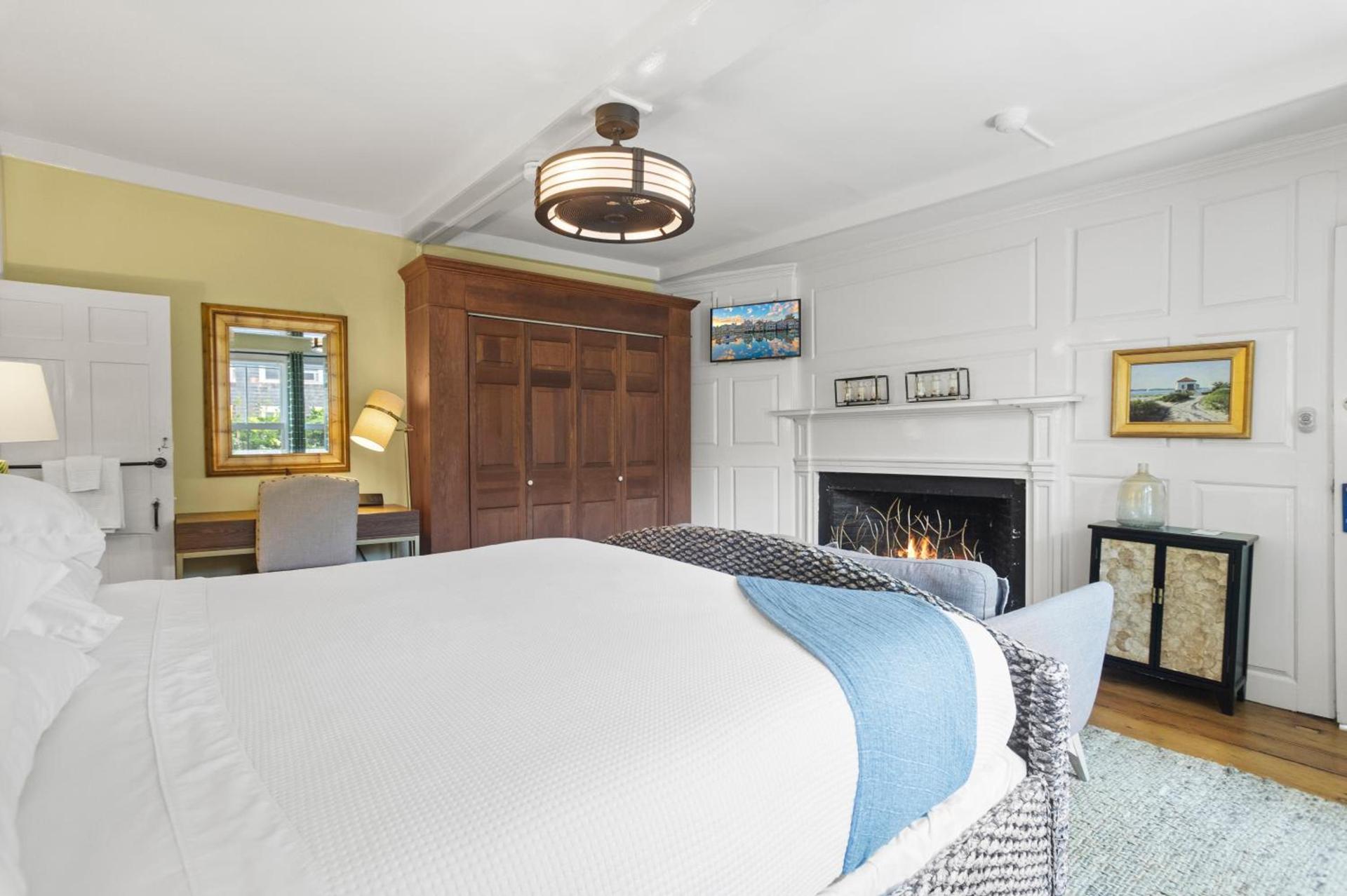 Carlisle House Inn photo 27