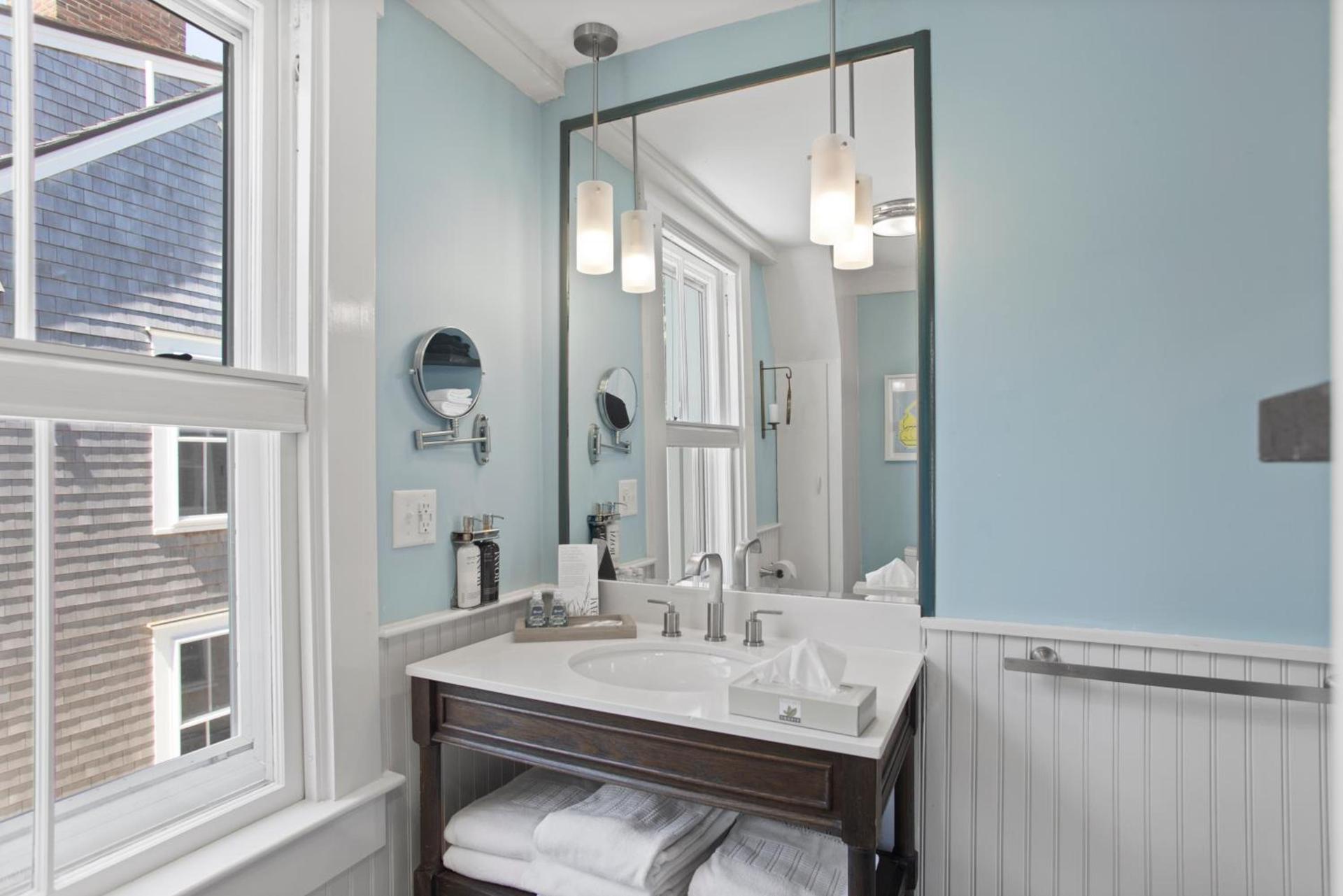 Carlisle House Inn photo 32
