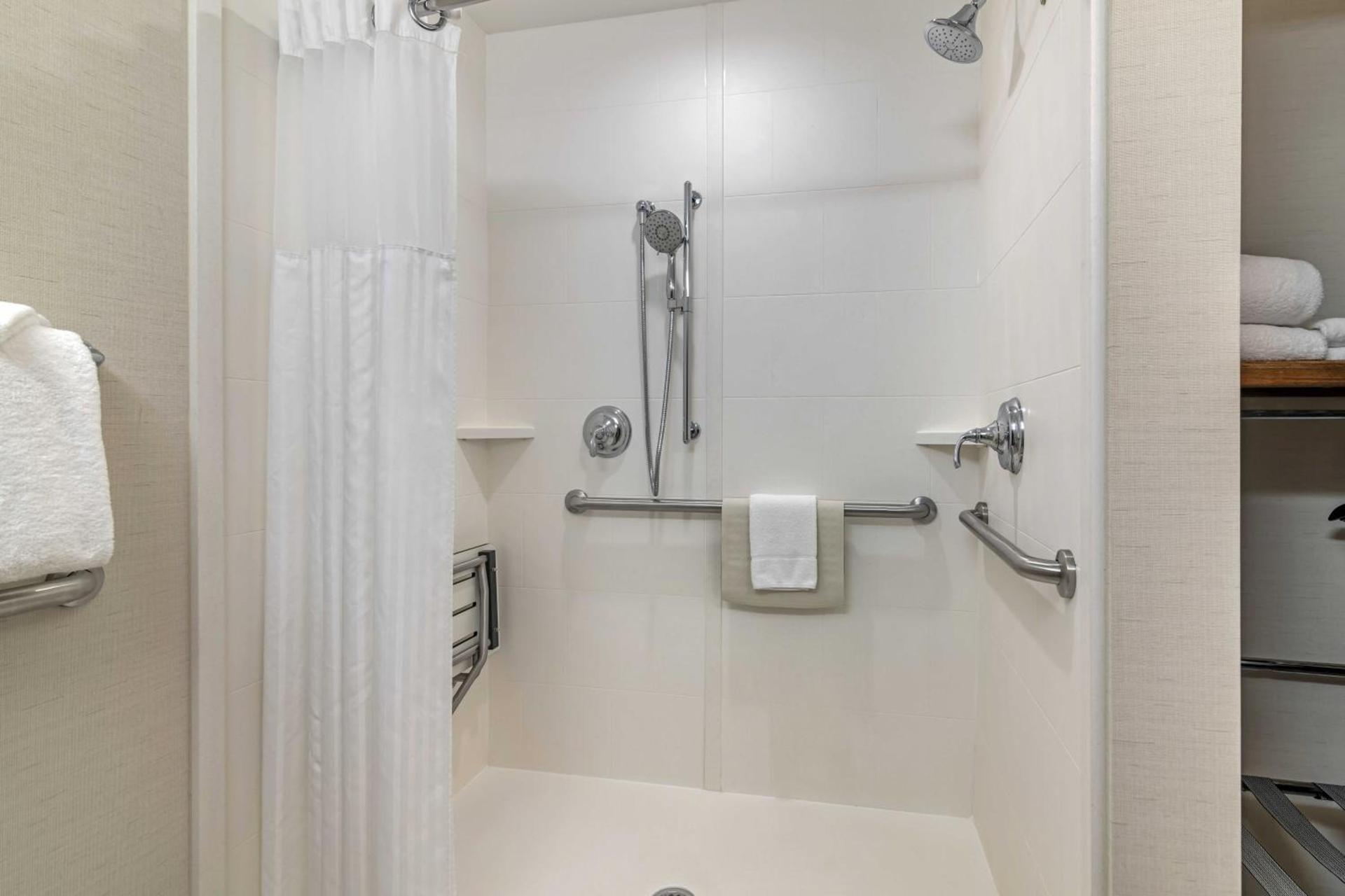 Juniper Hill Inn photo 82
