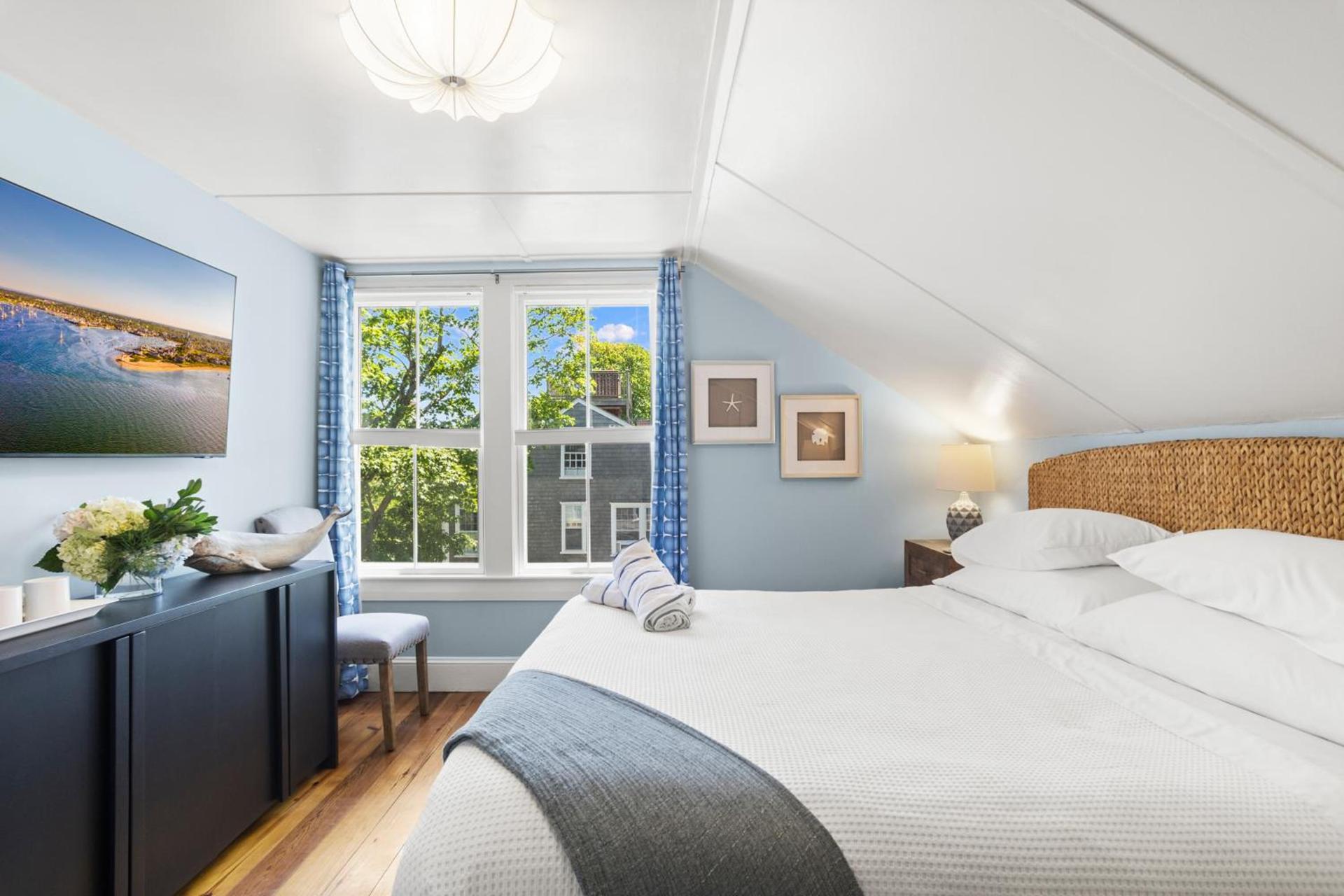 Carlisle House Inn photo 46