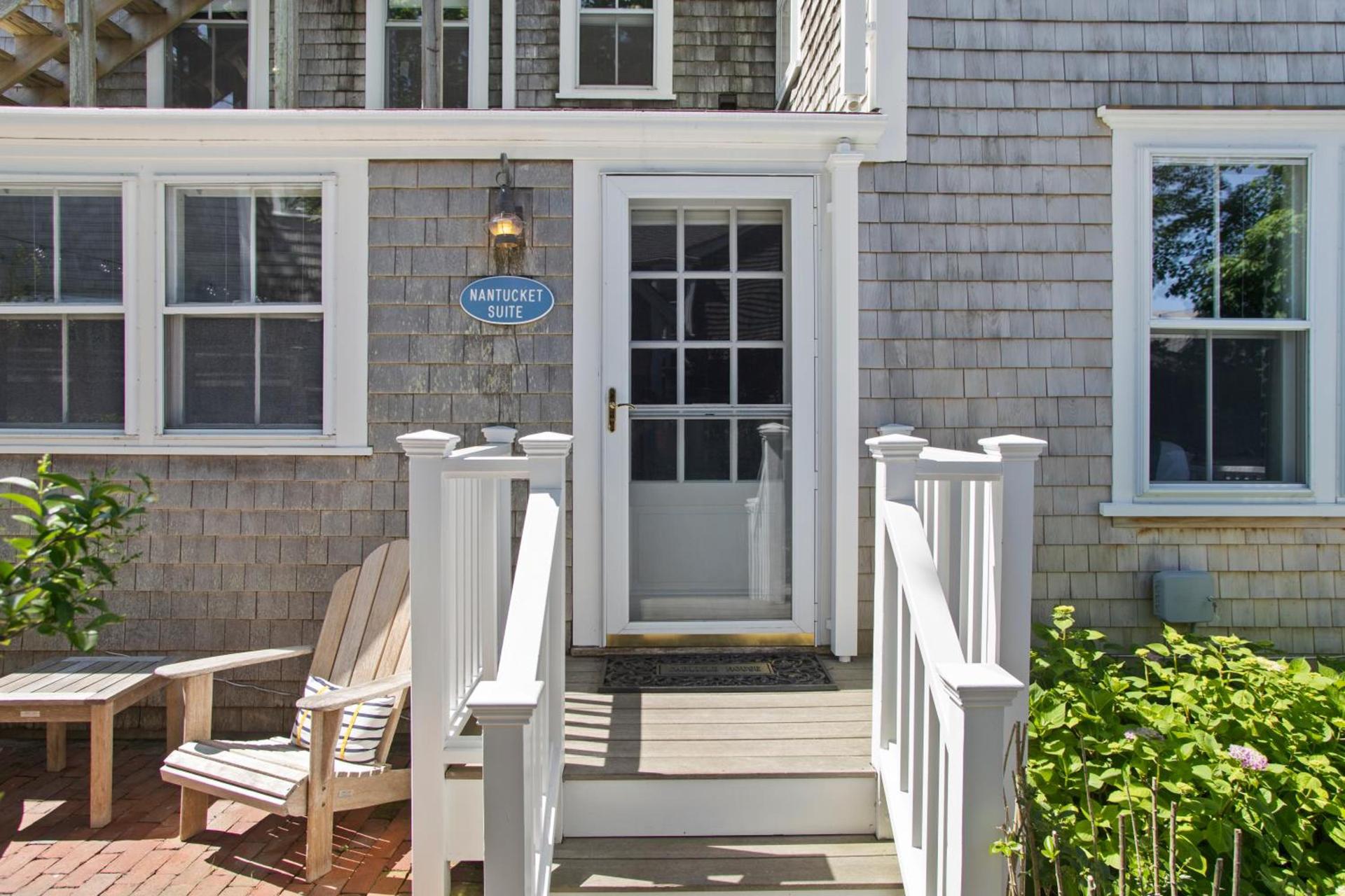 Carlisle House Inn photo 61