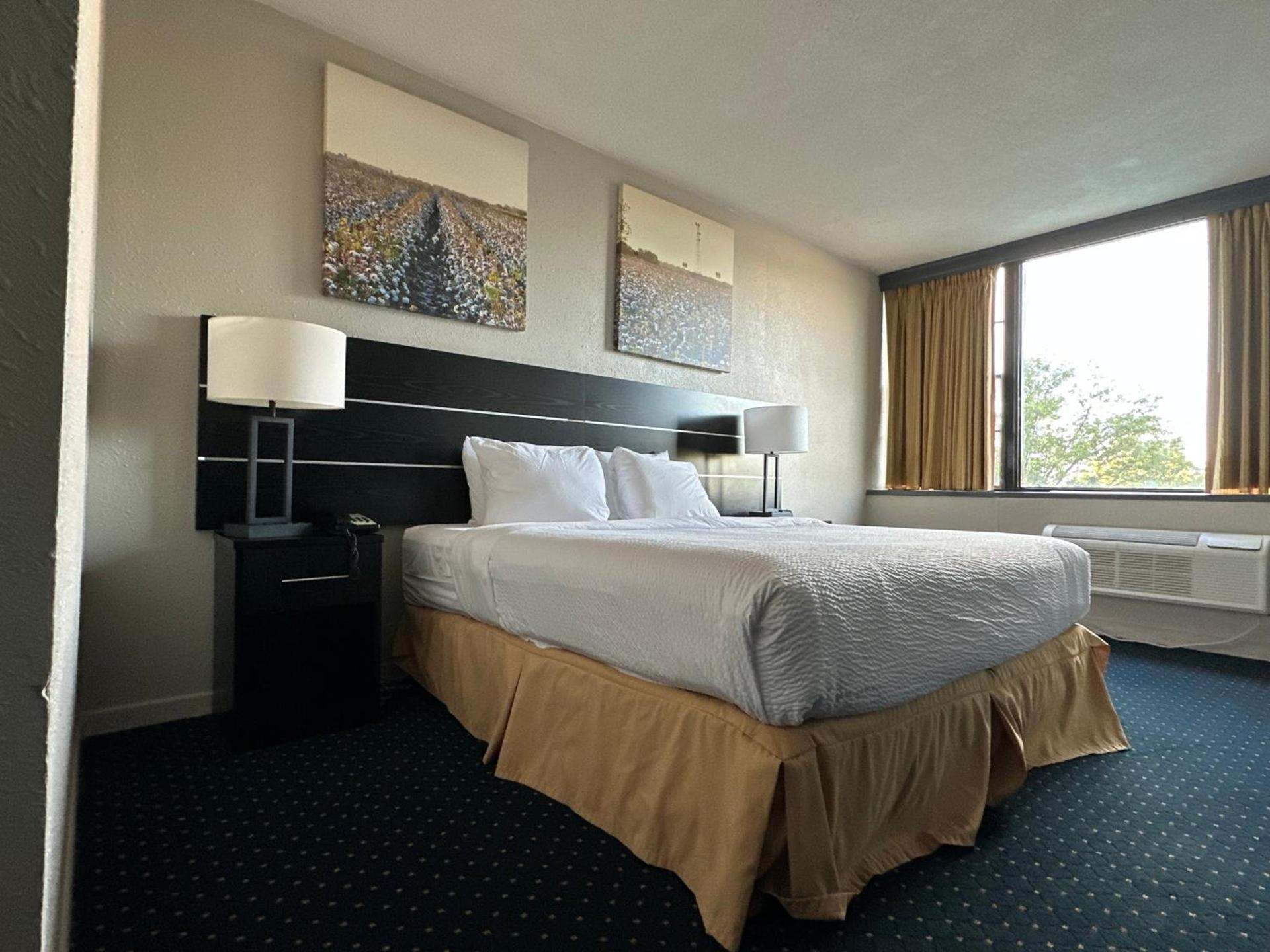 Inn at Lebanon - Hershey & Manheim area photo 48