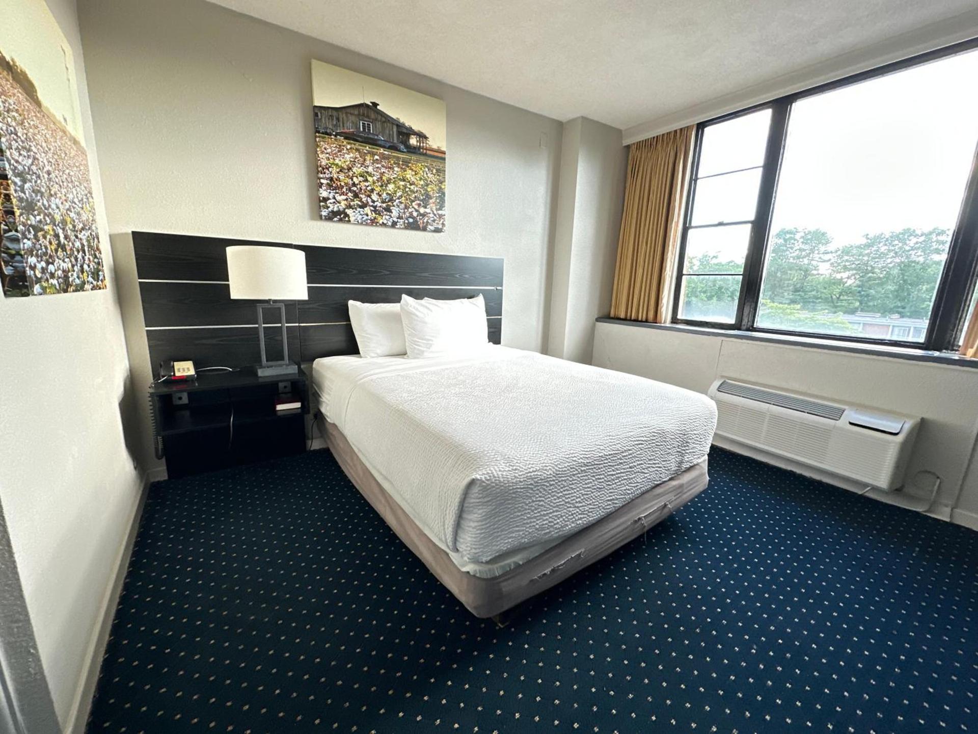 Inn at Lebanon - Hershey & Manheim area photo 55