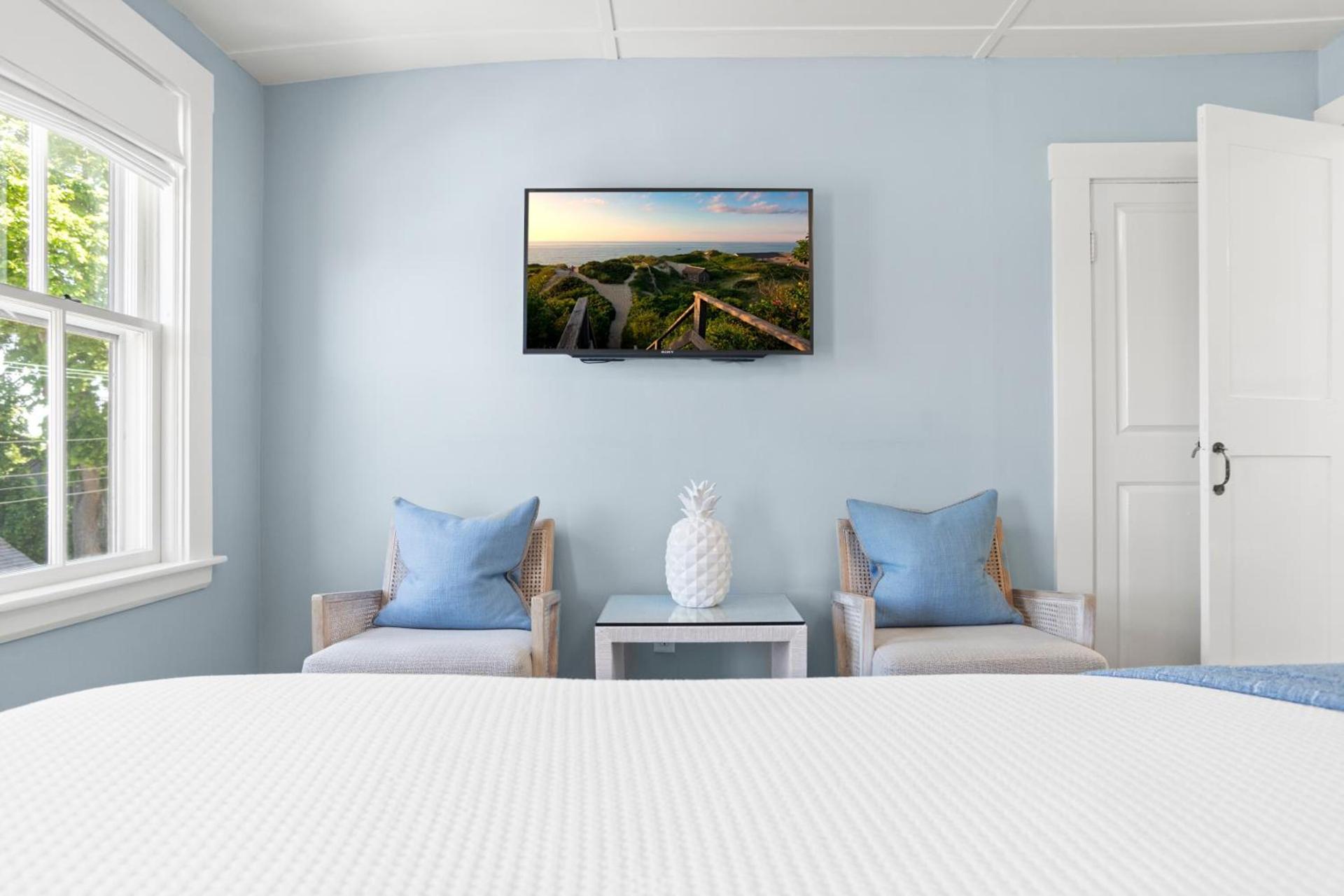 Carlisle House Inn photo 99