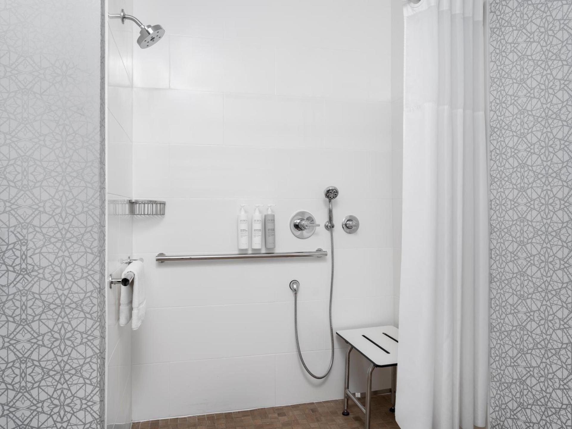 Hampton Inn Ottawa - Starved Rock Area photo 32