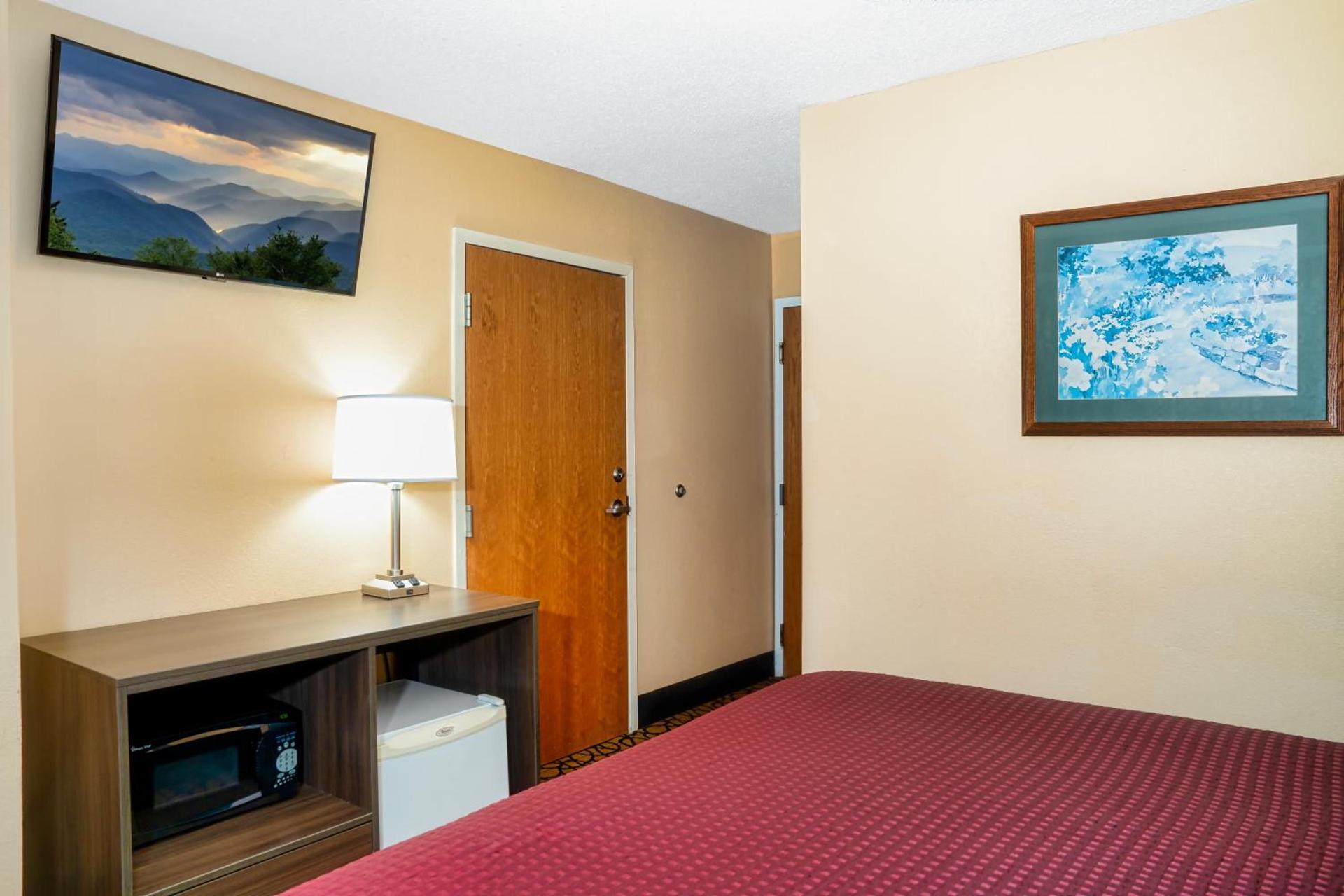 Guest Inn Pigeon Forge photo 11