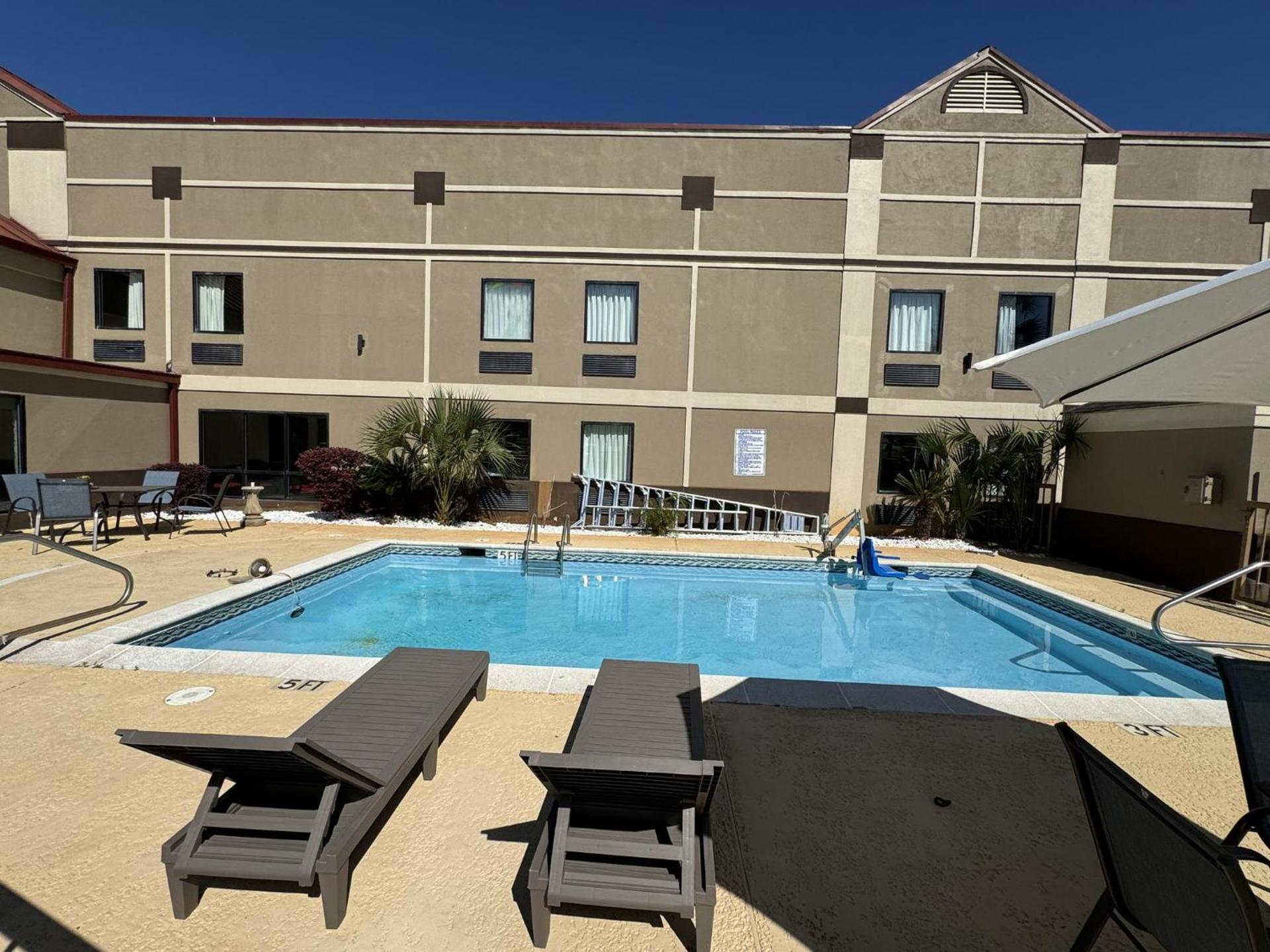 Red Roof Inn Moss Point photo 18