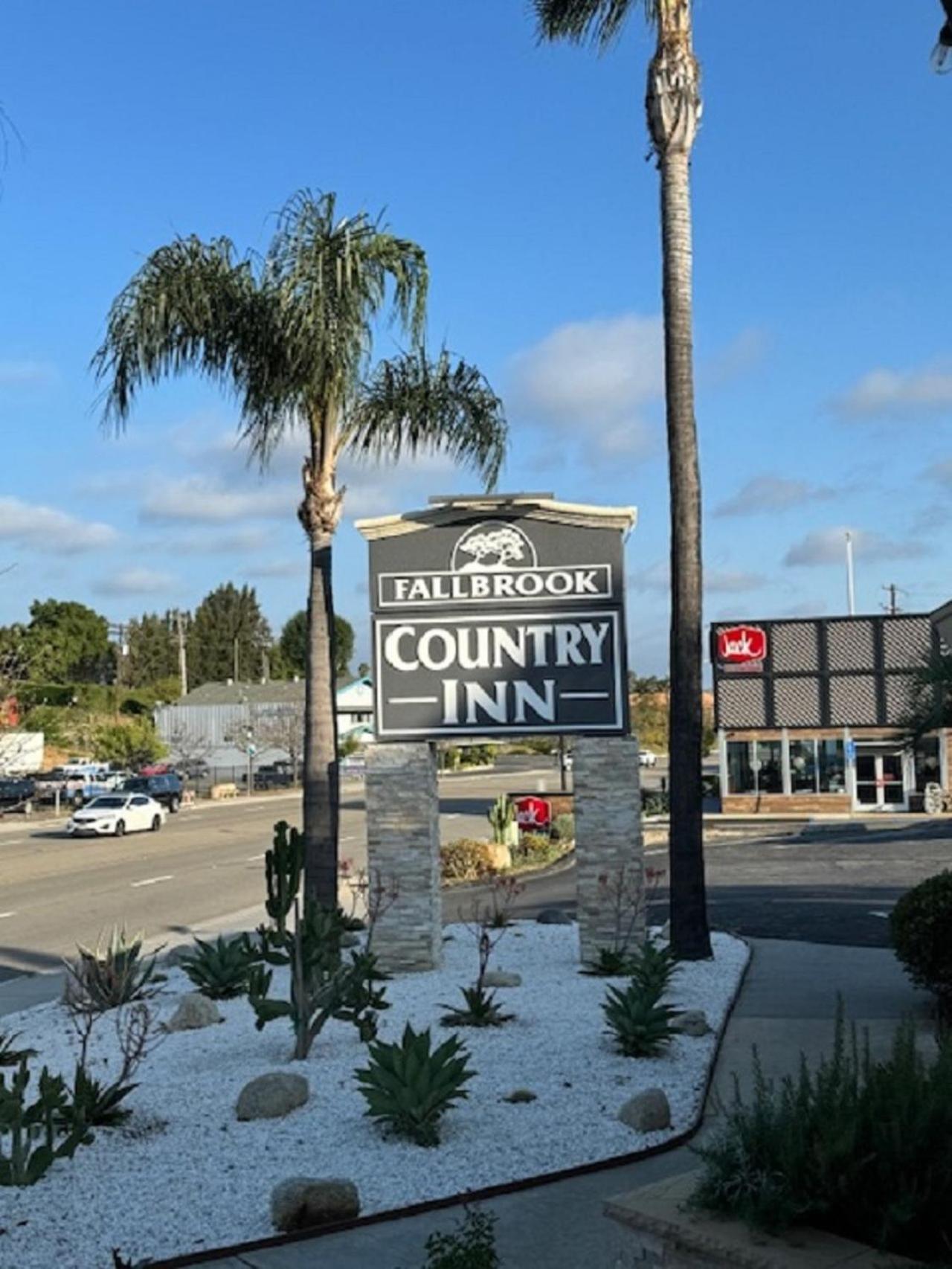 Fallbrook Country Inn photo 42